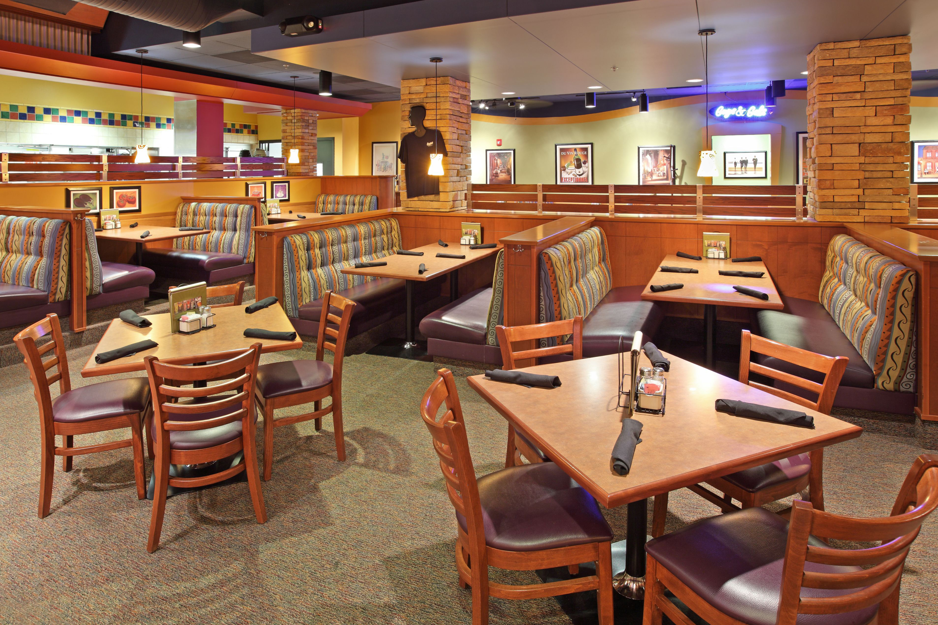 Wyndham Grand Executive Center Little Rock Airport restaurant in Little Rock, Arkansas