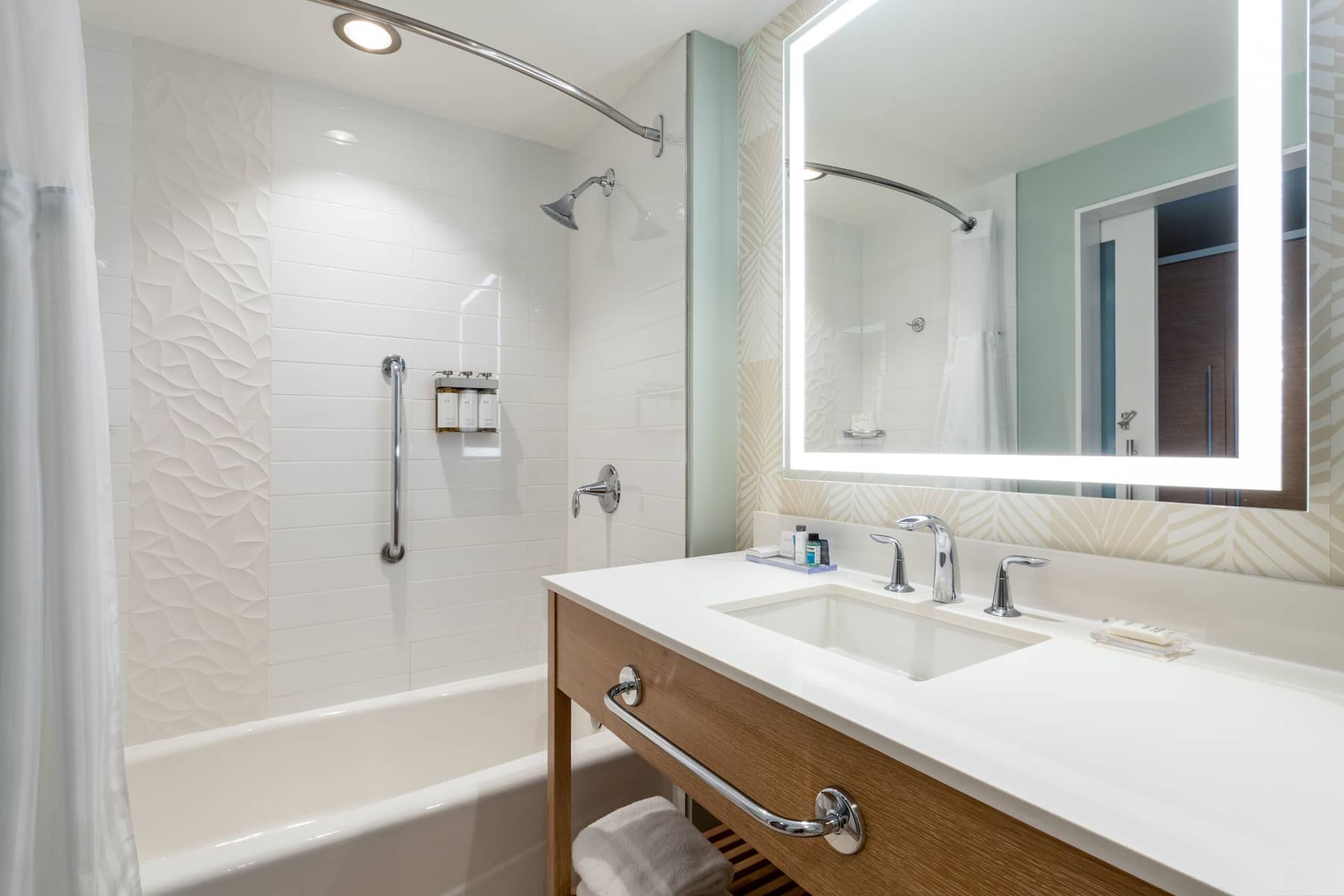 Guest room bath at the Wyndham Grand Clearwater Beach in Clearwater, Florida