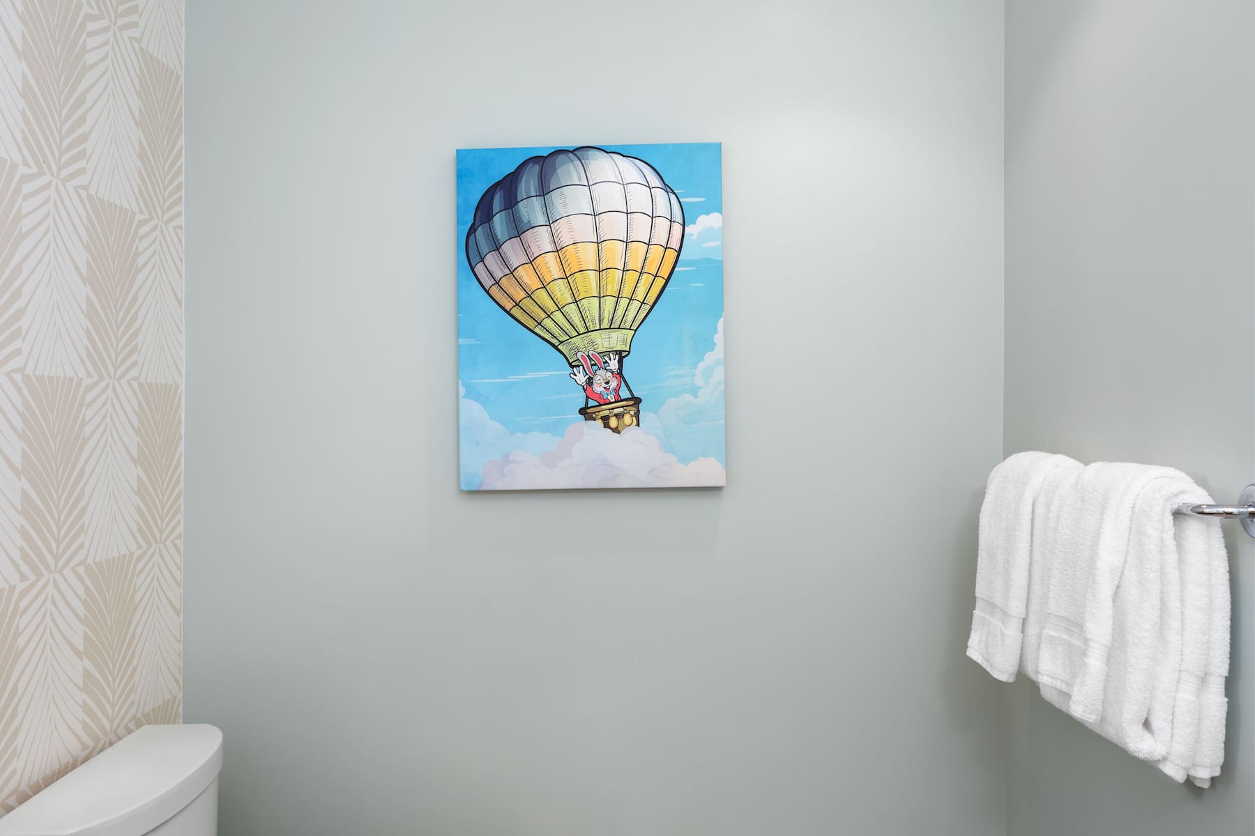 Guest room bath at the Wyndham Grand Clearwater Beach in Clearwater, Florida