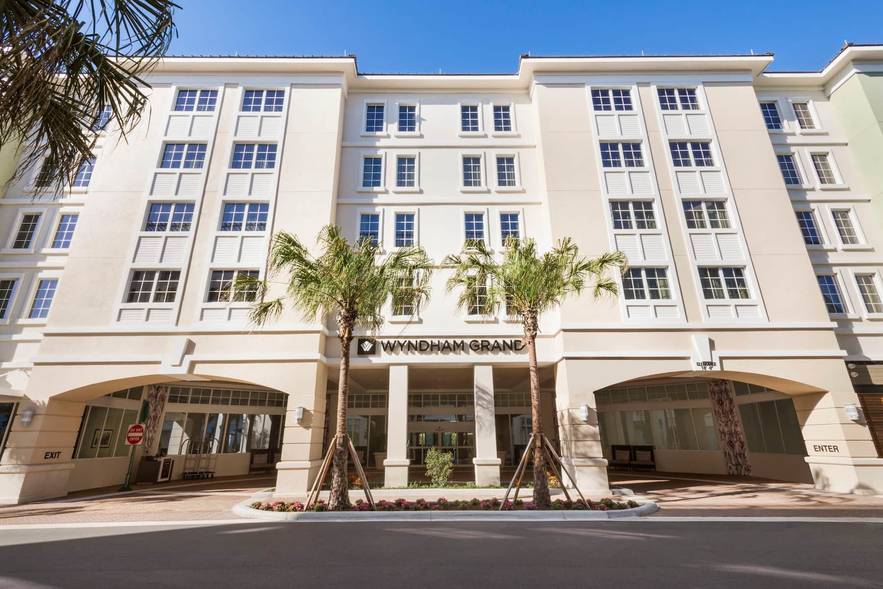 Exterior of Wyndham Grand Jupiter at Harbourside Place hotel in Jupiter, Florida