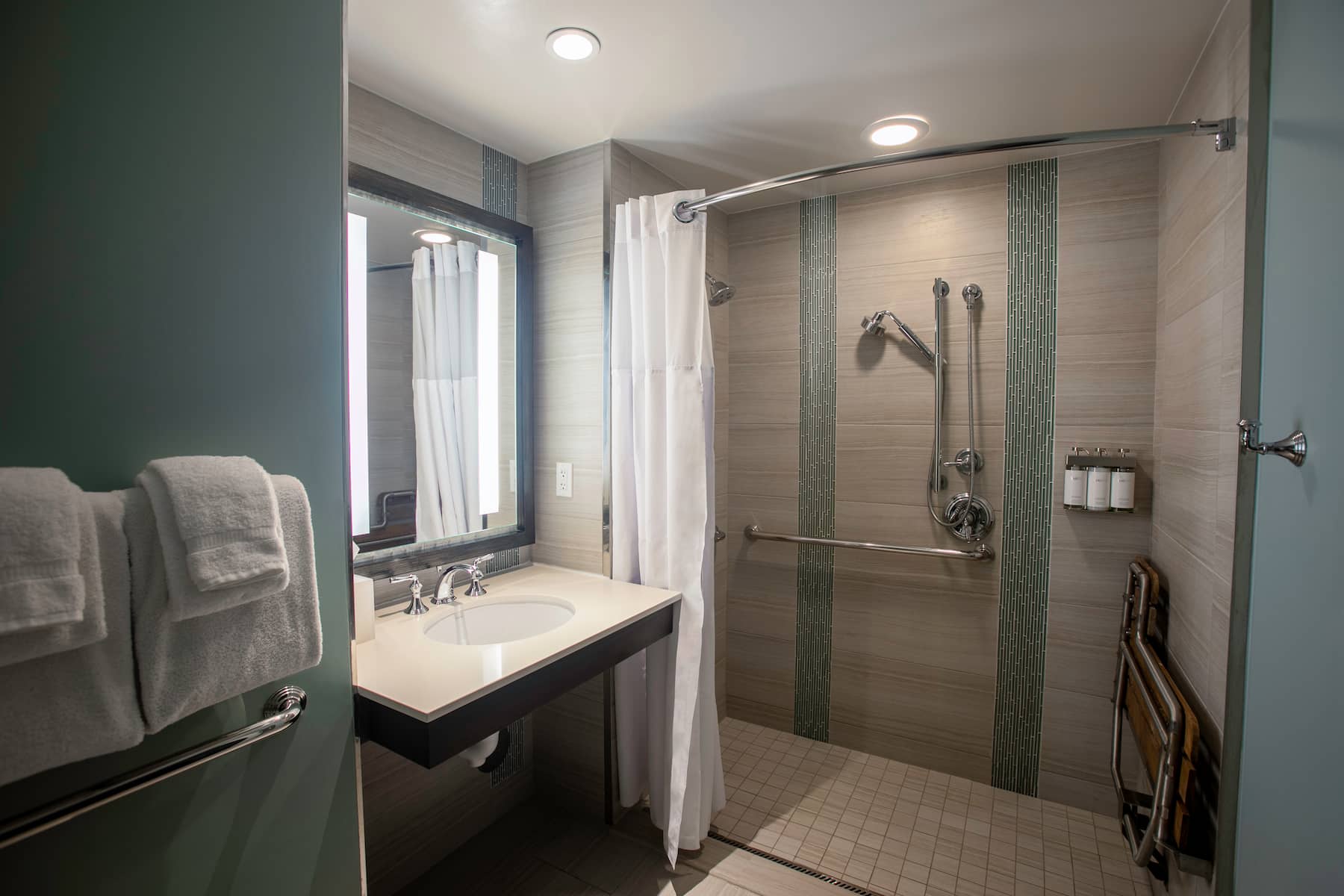 Guest room bath at the Wyndham Grand Jupiter at Harbourside Place in Jupiter, Florida