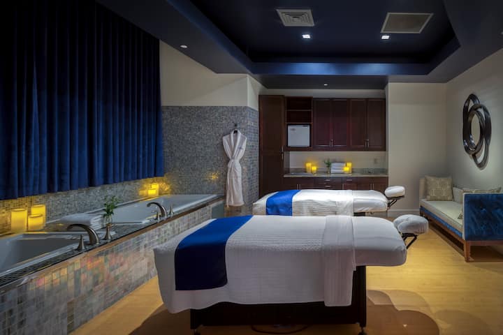 Wyndham Grand Orlando Resort Bonnet Creek spa in Orlando, Florida