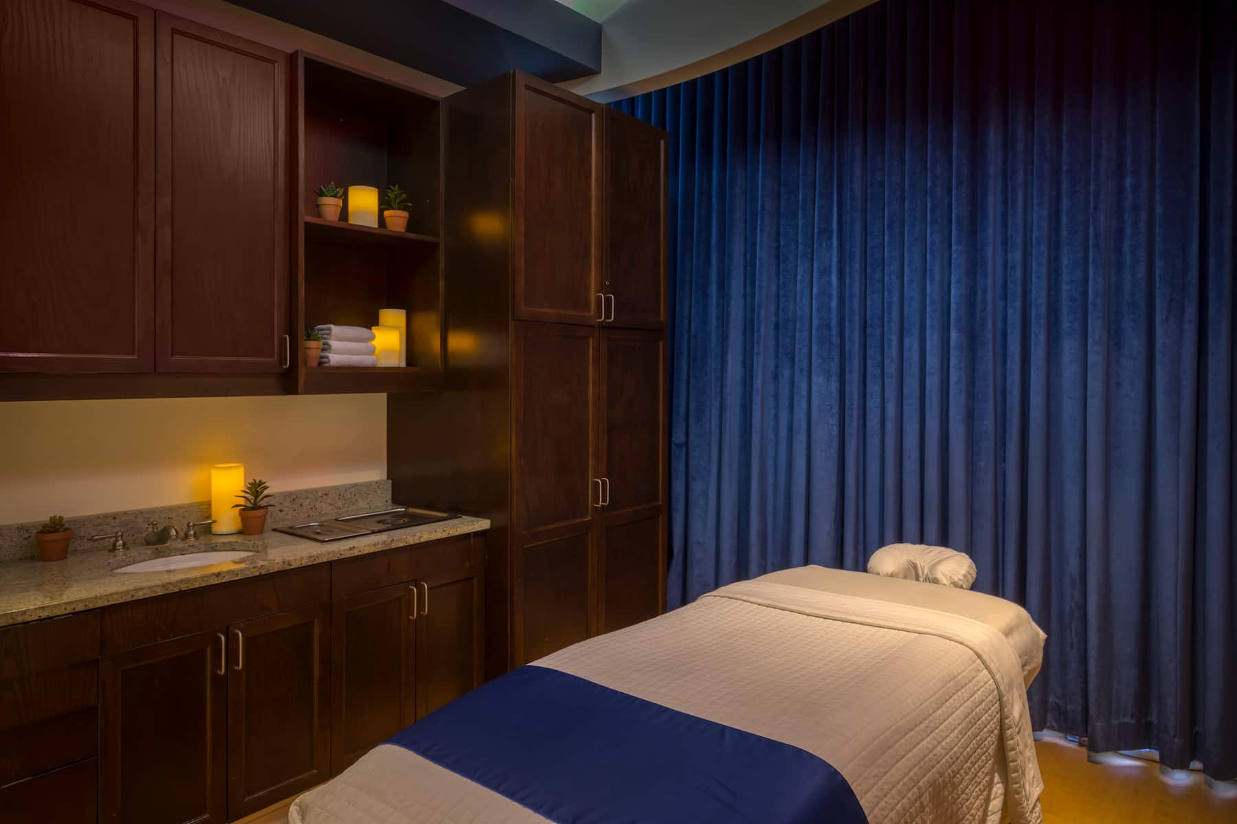 Wyndham Grand Orlando Resort Bonnet Creek spa in Orlando, Florida