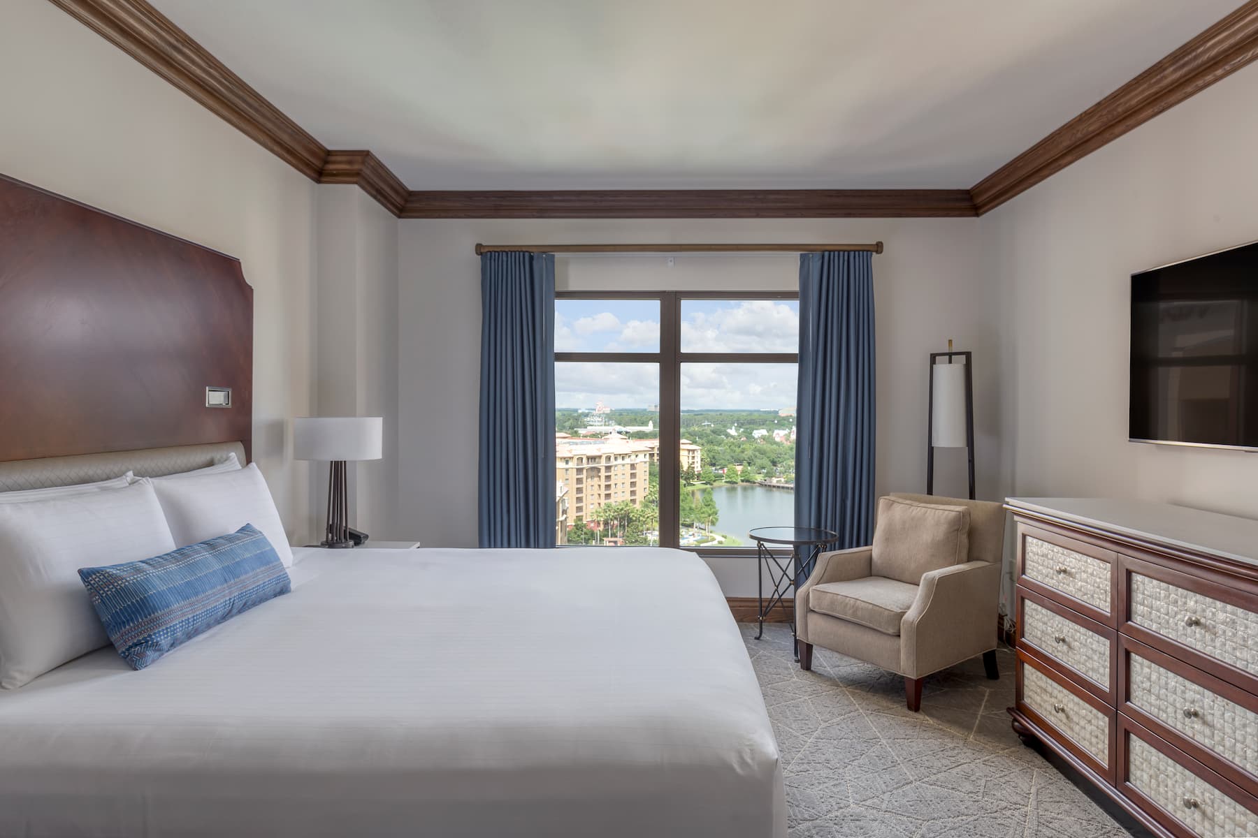 Wyndham Grand Orlando Resort Bonnet Creek suite in Orlando, Florida