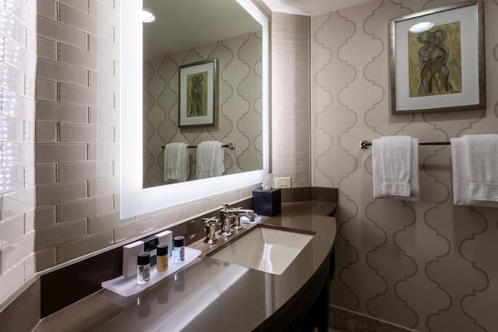 Guest room bath at the Grandover Resort & Spa, a Wyndham Grand Hotel in Greensboro, North Carolina