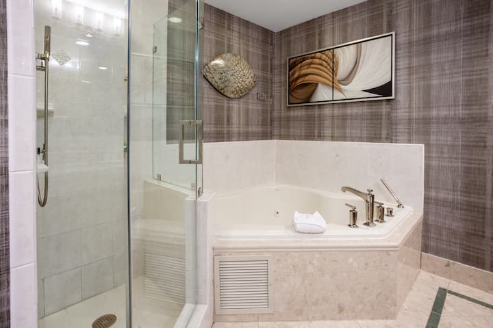 Guest room bath at the Grandover Resort & Spa, a Wyndham Grand Hotel in Greensboro, North Carolina