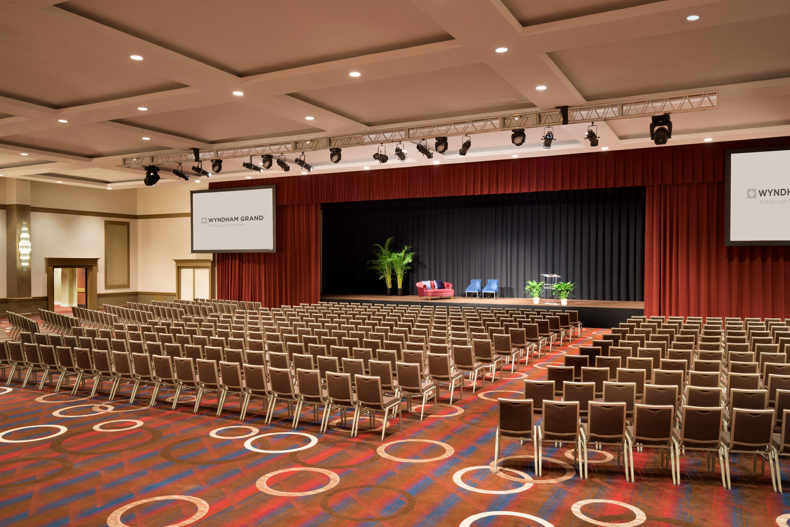 Wyndham Grand Pittsburgh Downtown Photo Gallery