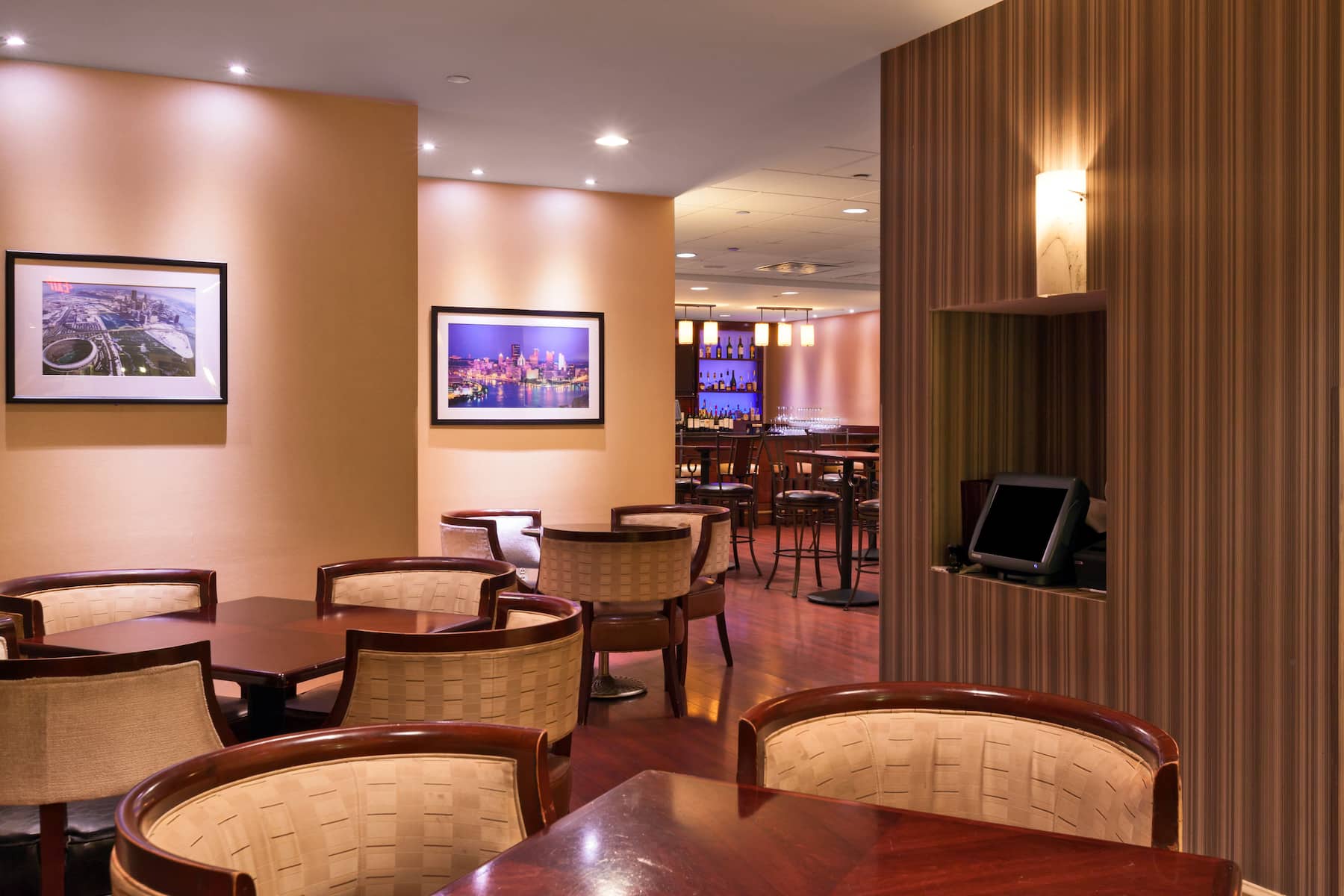 Bar at Wyndham Grand Pittsburgh Downtown in Pittsburgh, Pennsylvania