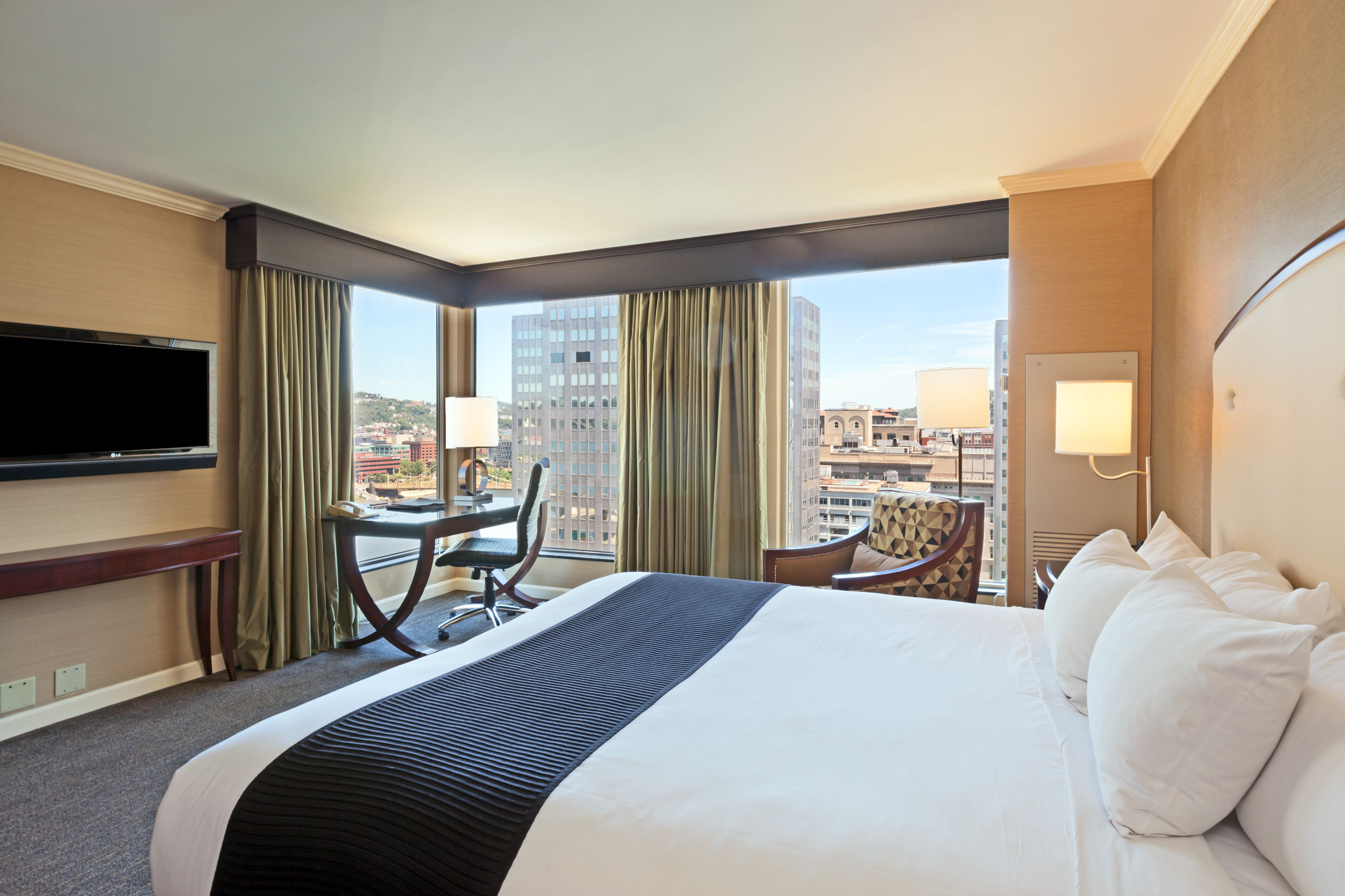 Wyndham Grand Pittsburgh Downtown Weddings