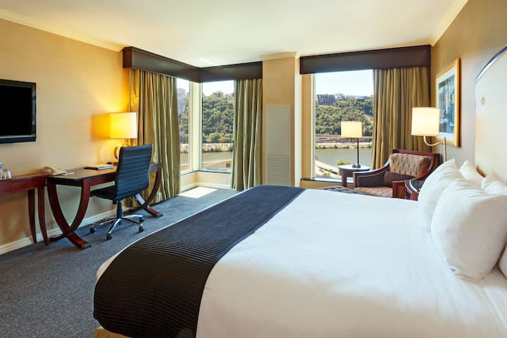Guest room at the Wyndham Grand Pittsburgh Downtown in Pittsburgh, Pennsylvania