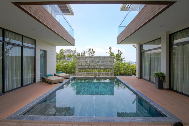 Pool at the Wyndham Grand KN Paradise Cam Ranh in Cam Ranh, Other than US/Canada