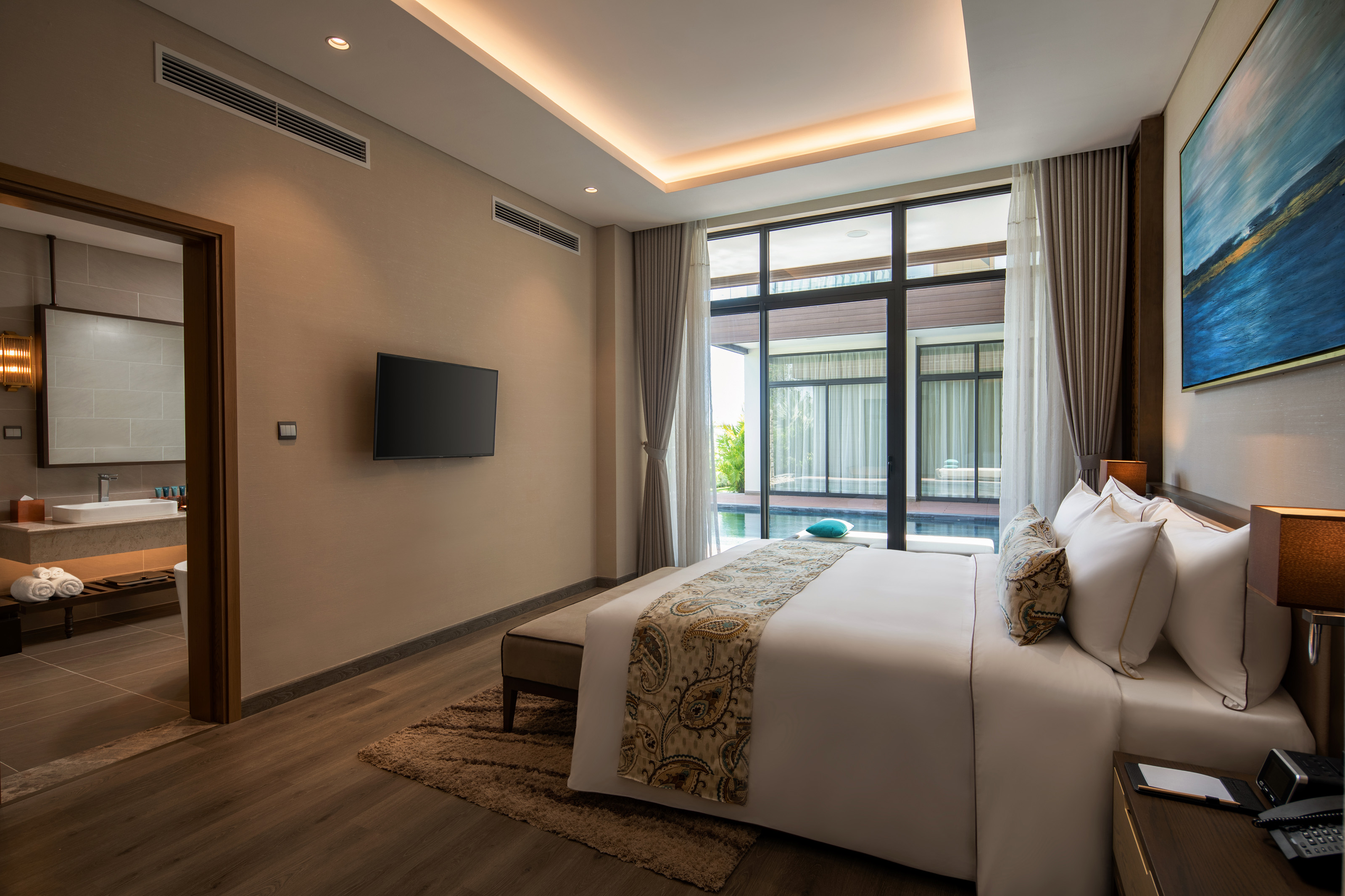Wyndham Grand KN Paradise Cam Ranh | Cam Ranh, VN Hotels