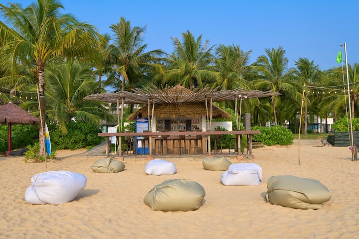Wyndham Grand Phu Quoc restaurant in Kien Giang Province, Other than US/Canada