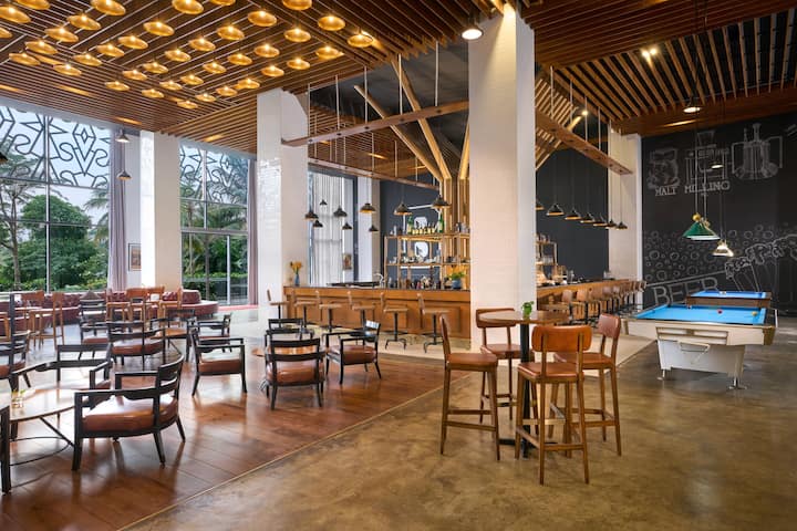 Wyndham Grand Phu Quoc restaurant in Kien Giang Province, Other than US/Canada