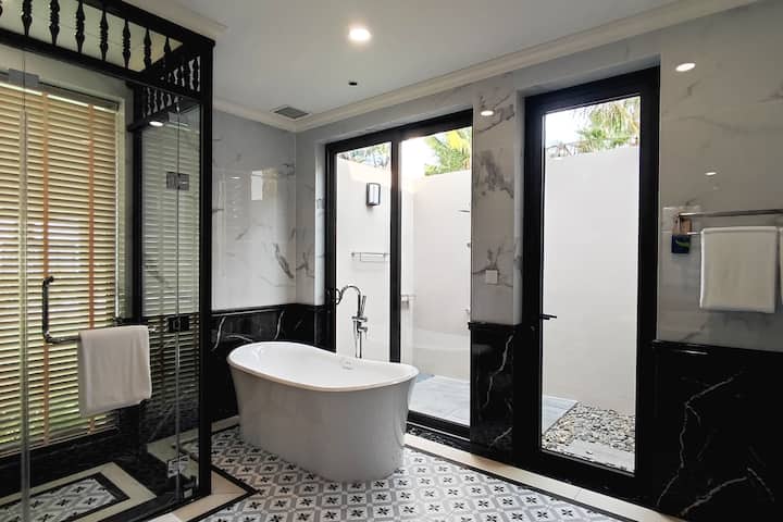 Guest room bath at the Wyndham Grand Phu Quoc in Kien Giang Province, Other than US/Canada