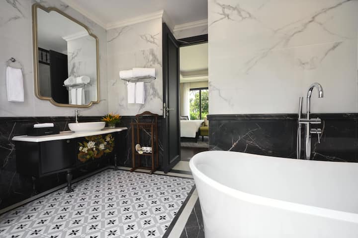 Guest room bath at the Wyndham Grand Phu Quoc in Kien Giang Province, Other than US/Canada