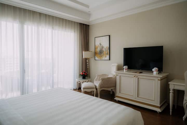 Guest room at the Wyndham Grand Phu Quoc in Kien Giang Province, Other than US/Canada