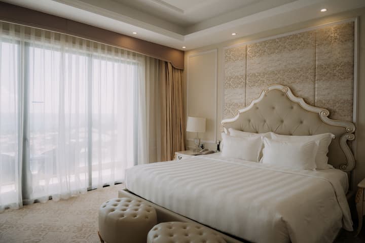 Guest room at the Wyndham Grand Phu Quoc in Kien Giang Province, Other than US/Canada