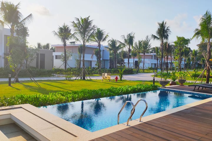 Guest room at the Wyndham Grand Phu Quoc in Kien Giang Province, Other than US/Canada