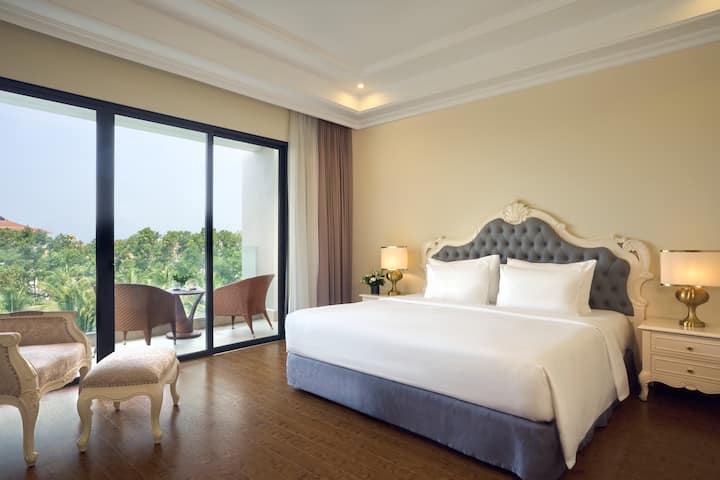 Guest room at the Wyndham Grand Phu Quoc in Kien Giang Province, Other than US/Canada
