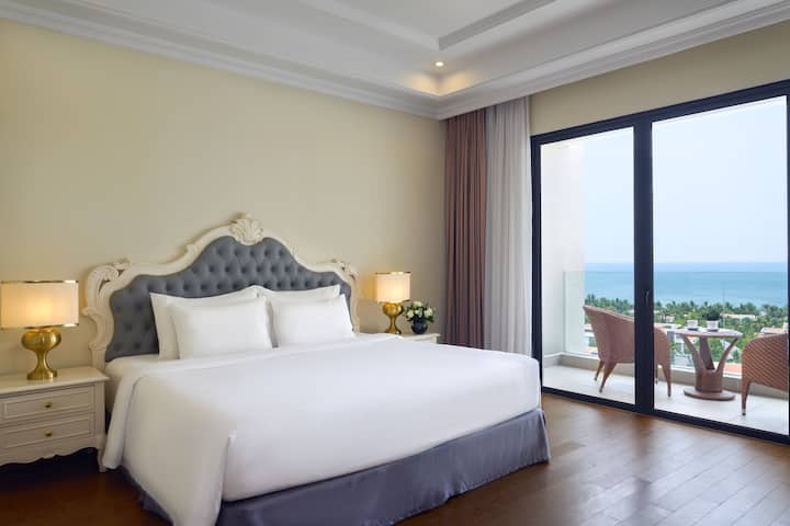 Guest room at the Wyndham Grand Phu Quoc in Kien Giang Province, Other than US/Canada