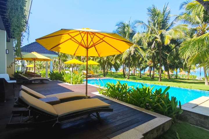 Guest room at the Wyndham Grand Phu Quoc in Kien Giang Province, Other than US/Canada