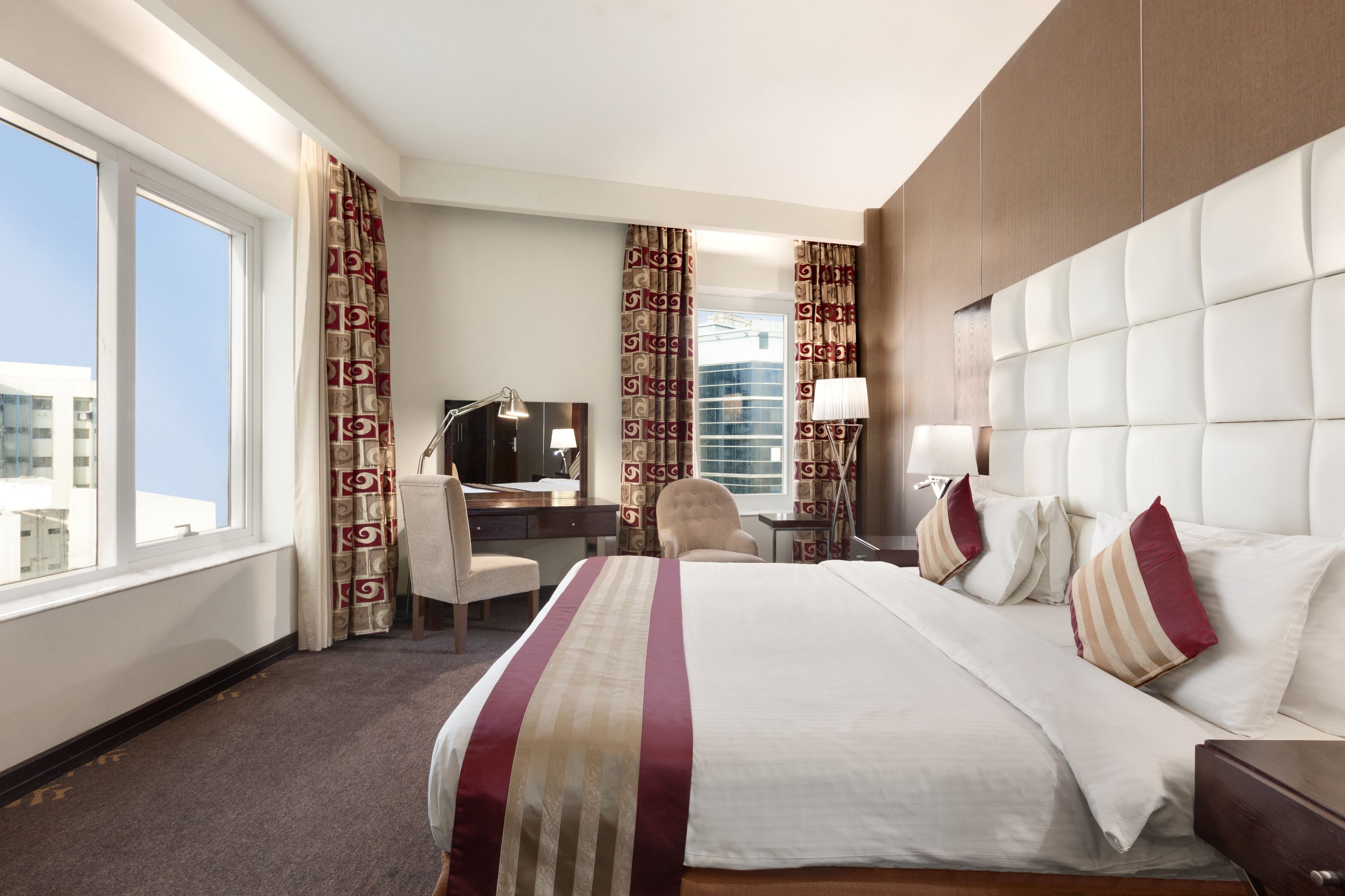 Howard Johnson Wyndham Bur Dubai Dubai  Hotels