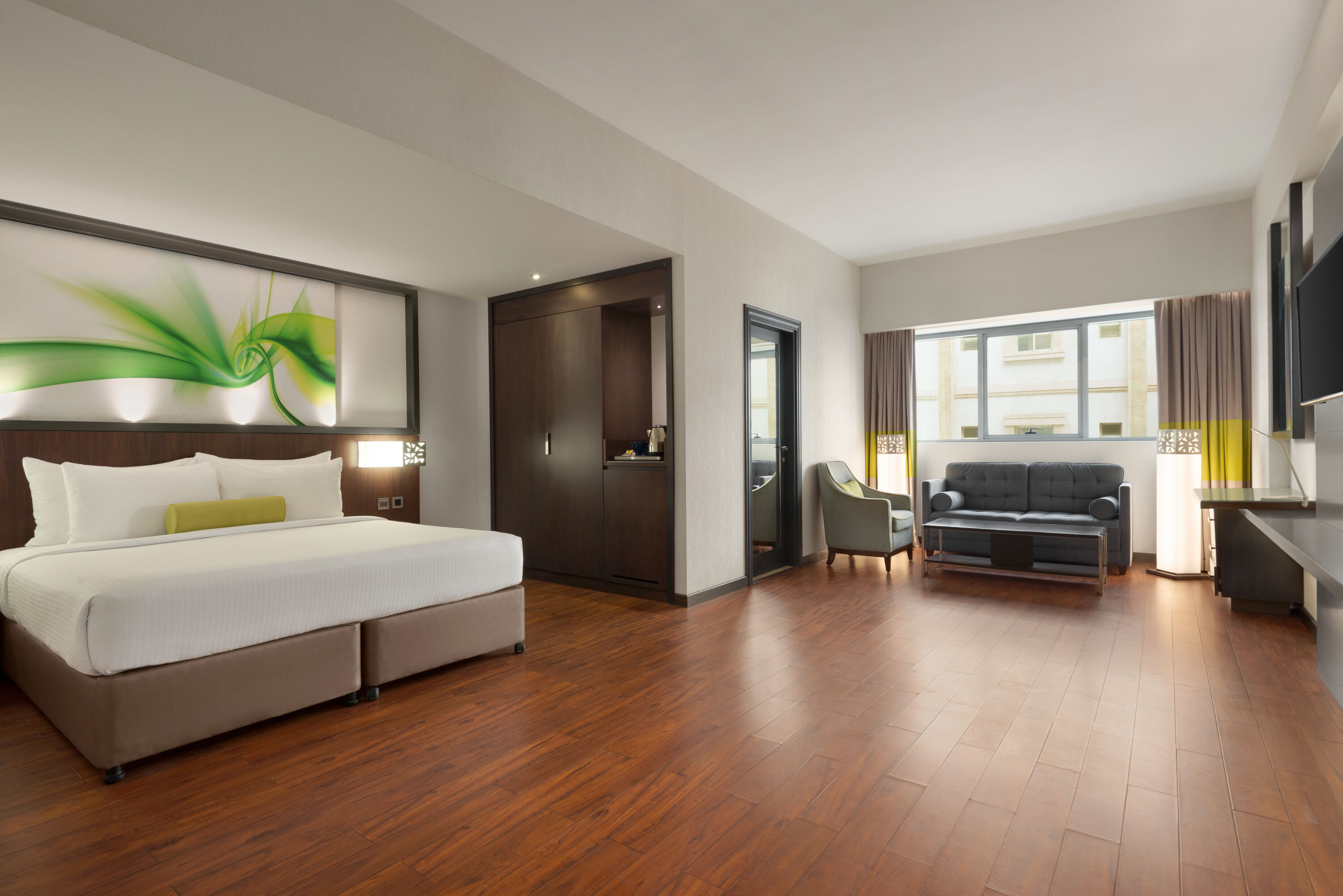 Howard Johnson Plaza by Wyndham Dubai Deira suite in Dubai, Other than US/Canada