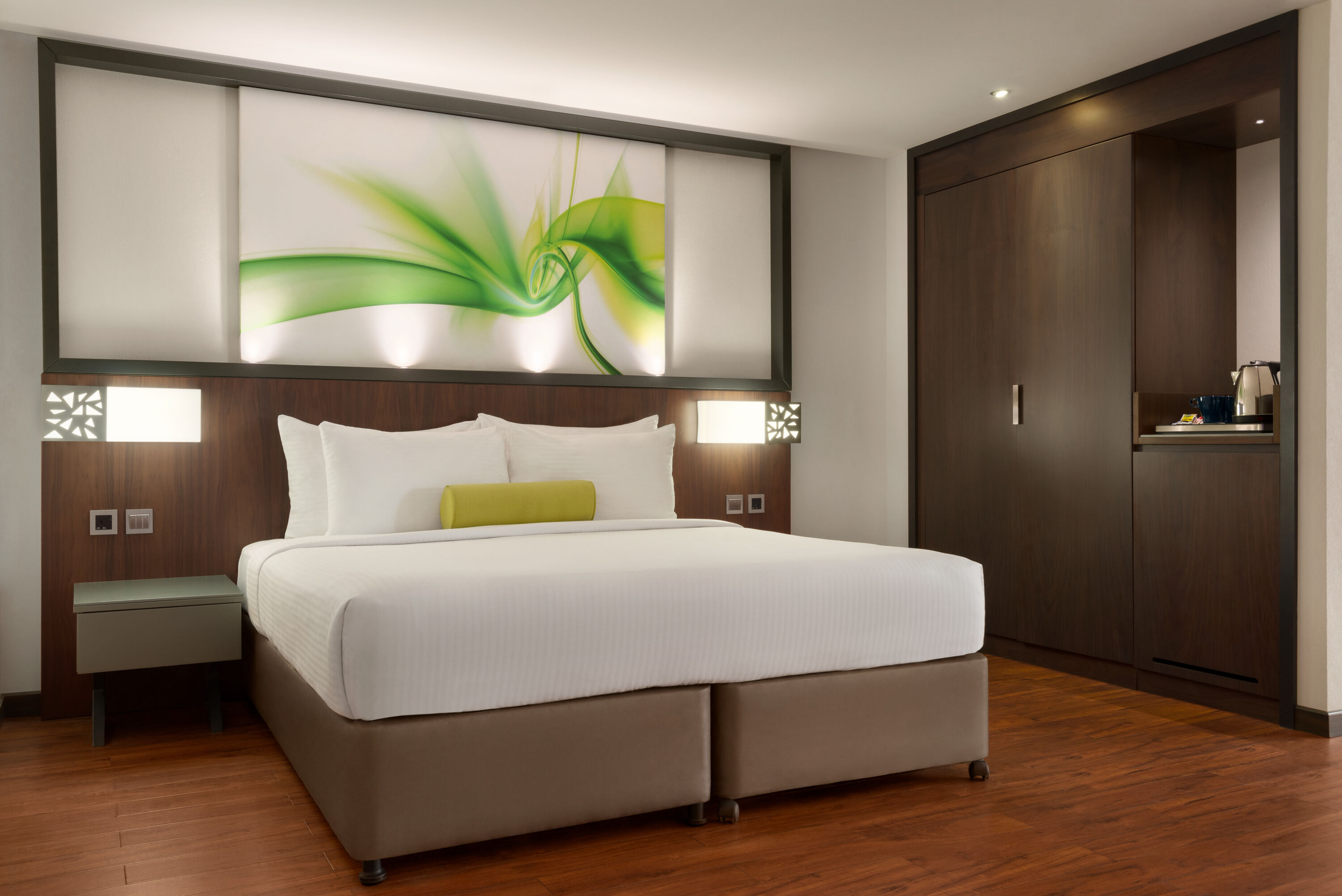 Howard Johnson Plaza by Wyndham Dubai Deira suite in Dubai, Other than US/Canada