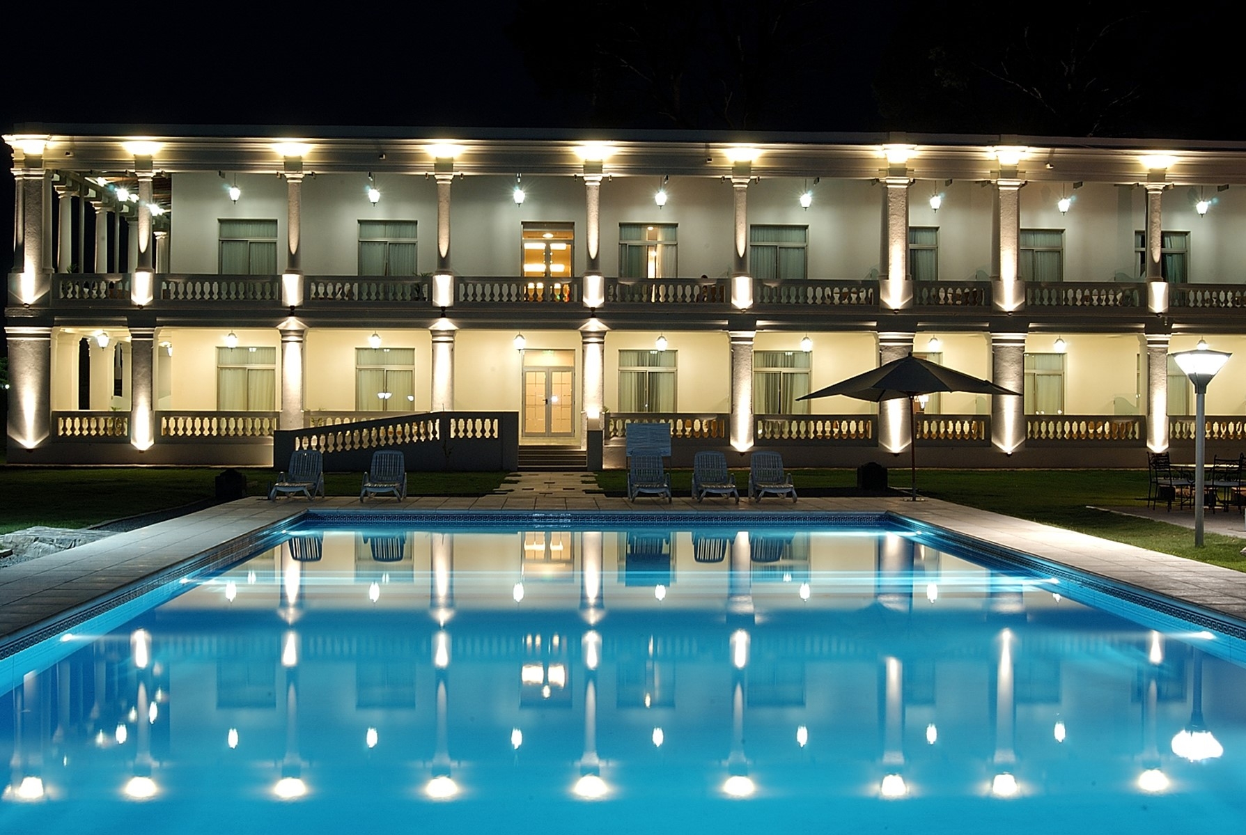 Pool at the Howard Johnson by Wyndham Hotel Casino Sierras Alta Gracia in Alta Gracia, Other than US/Canada