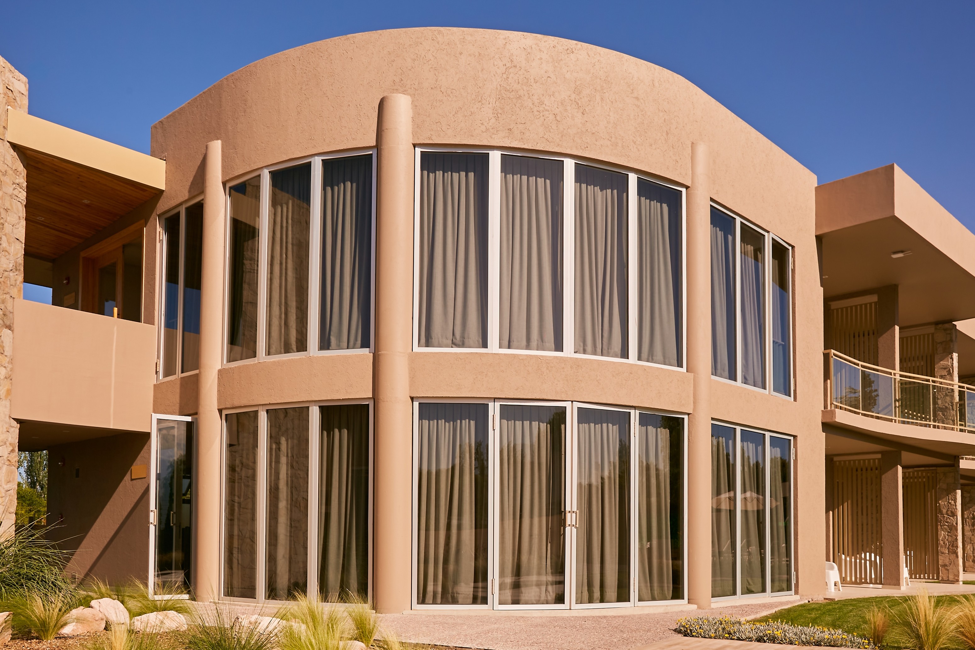 Exterior of Howard Johnson by Wyndham Mendoza Chacras Alcantara hotel in Chacras de Coria, Other than US/Canada