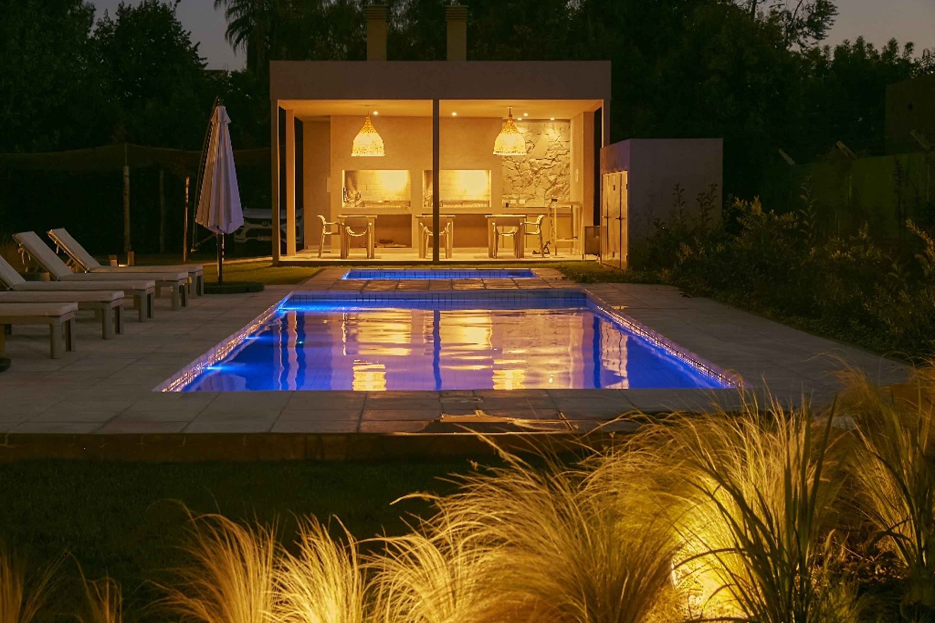 Pool at the Howard Johnson by Wyndham Mendoza Chacras Alcantara in Chacras de Coria, Other than US/Canada