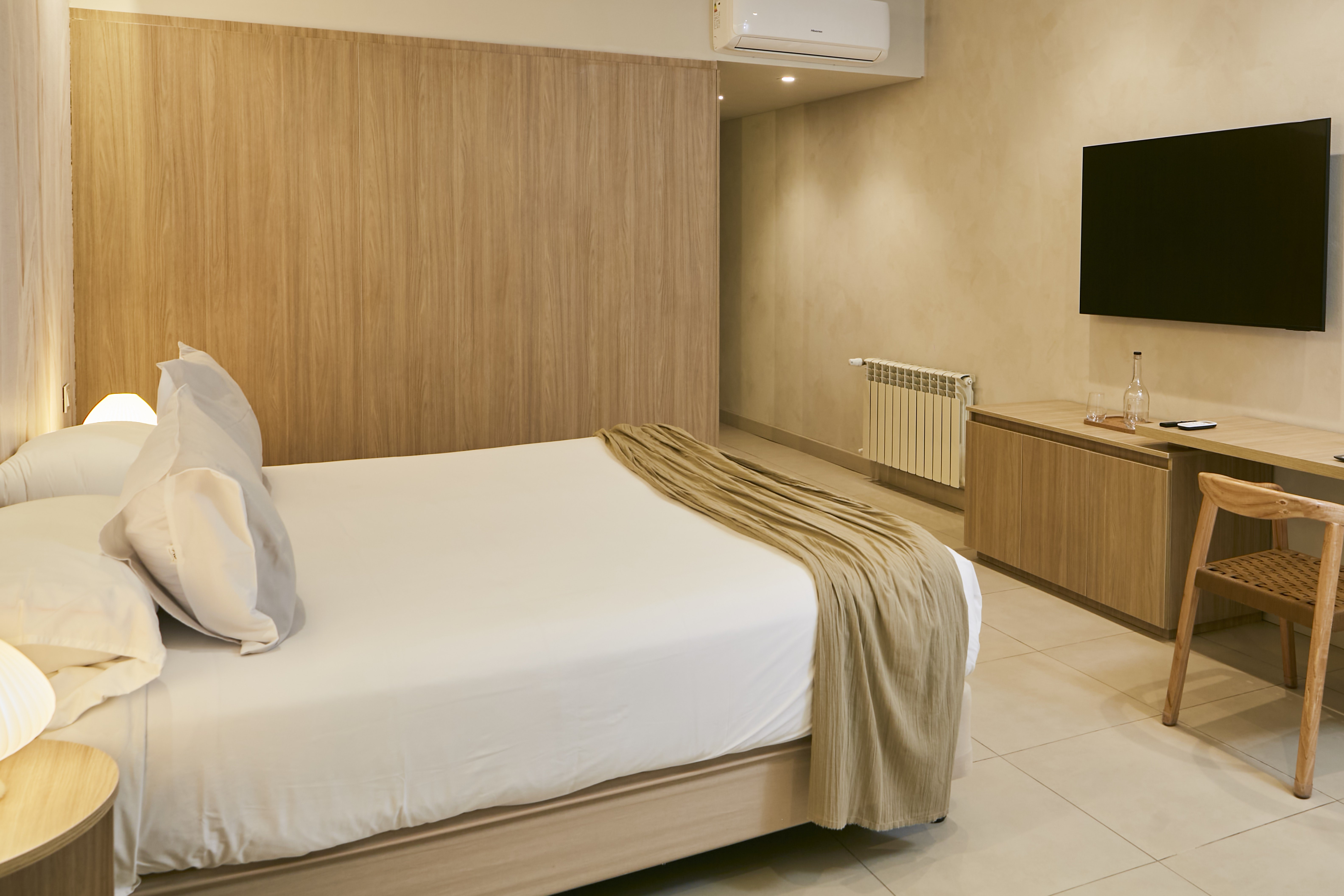 Howard Johnson by Wyndham Mendoza Chacras Alcantara suite in Chacras de Coria, Other than US/Canada