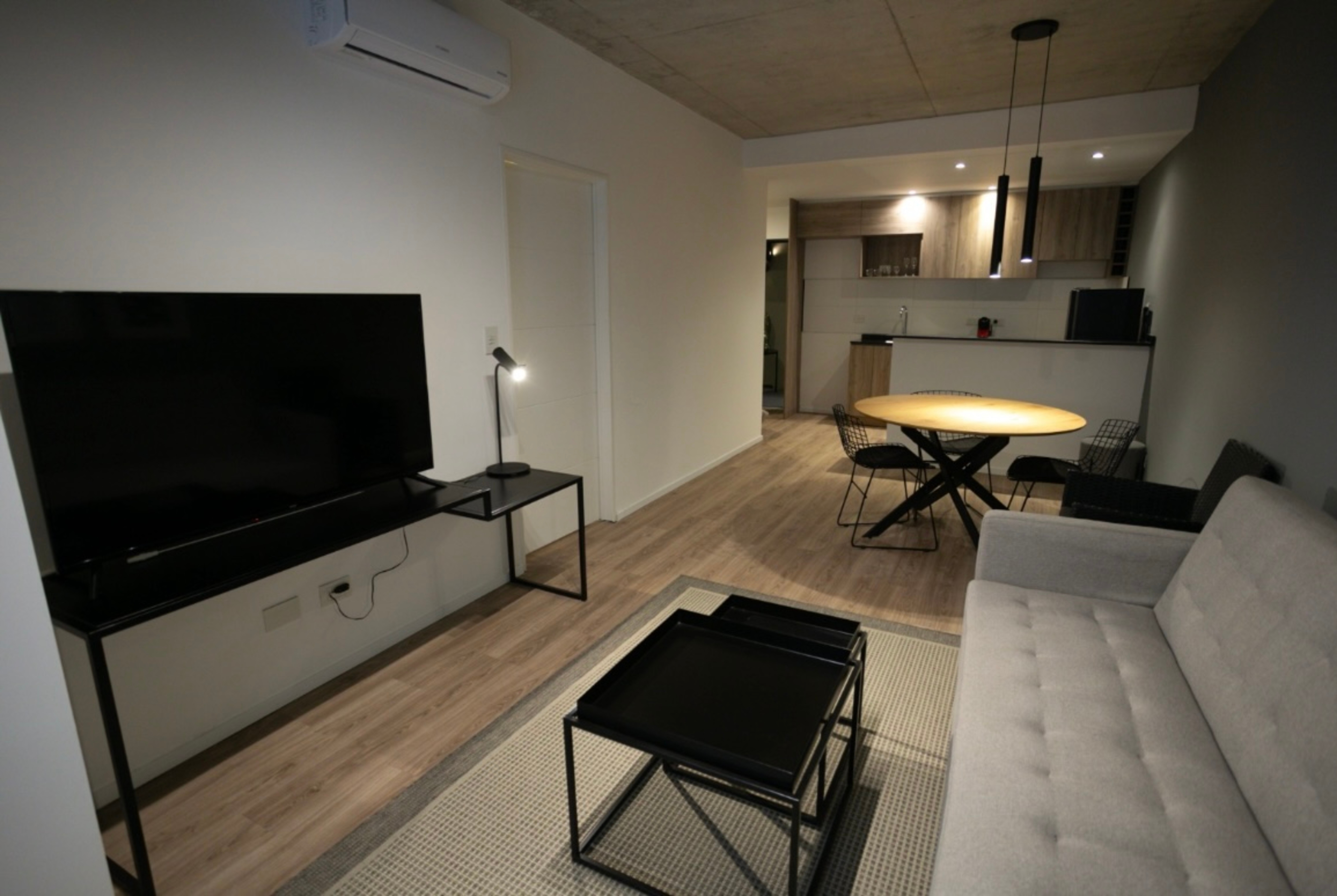 Guest room at the Howard Johnson by Wyndham Buenos Aires La Boca Undici in Ciudad de Buenos Aires, Other than US/Canada