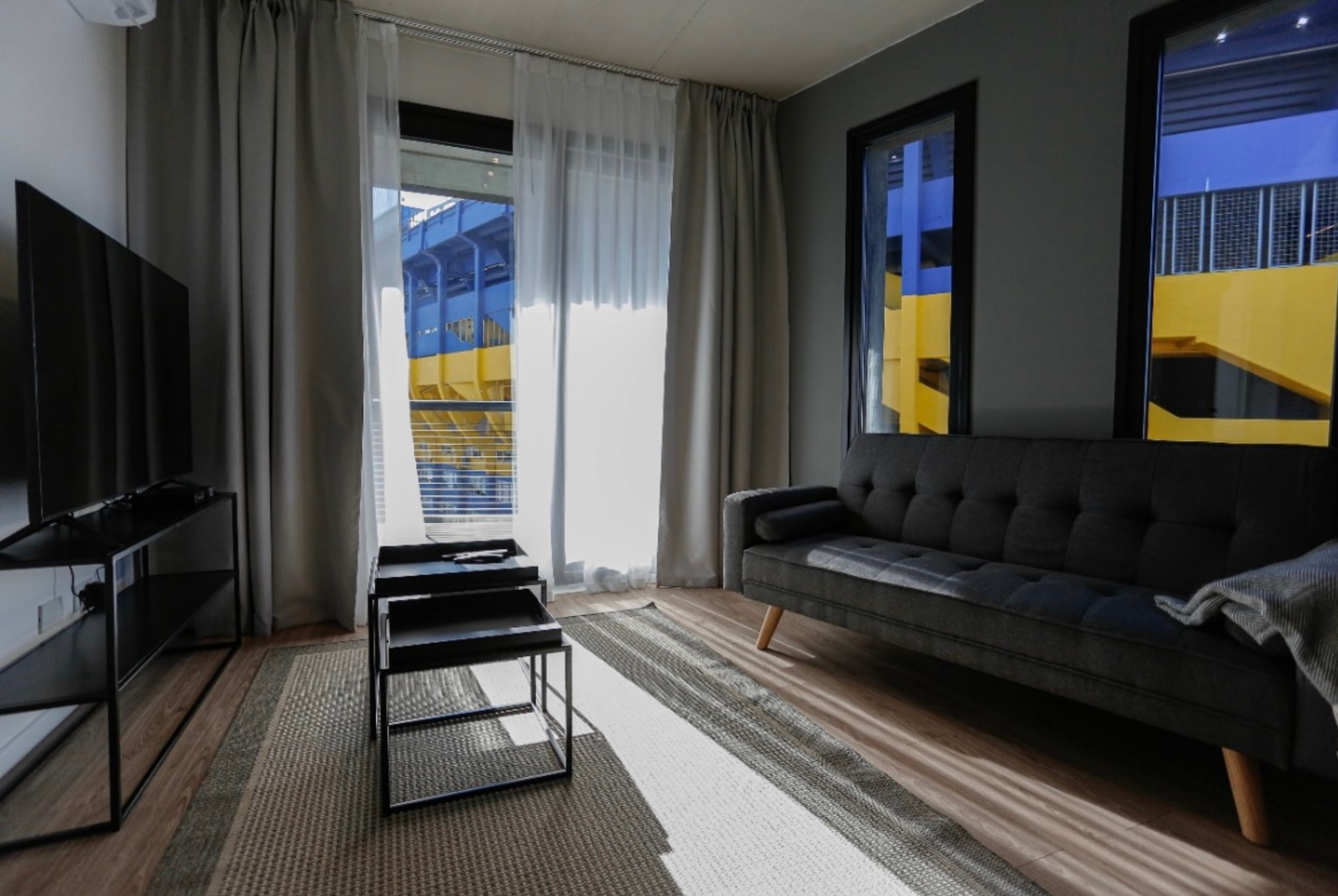 Guest room at the Howard Johnson by Wyndham Buenos Aires La Boca Undici in Ciudad de Buenos Aires, Other than US/Canada