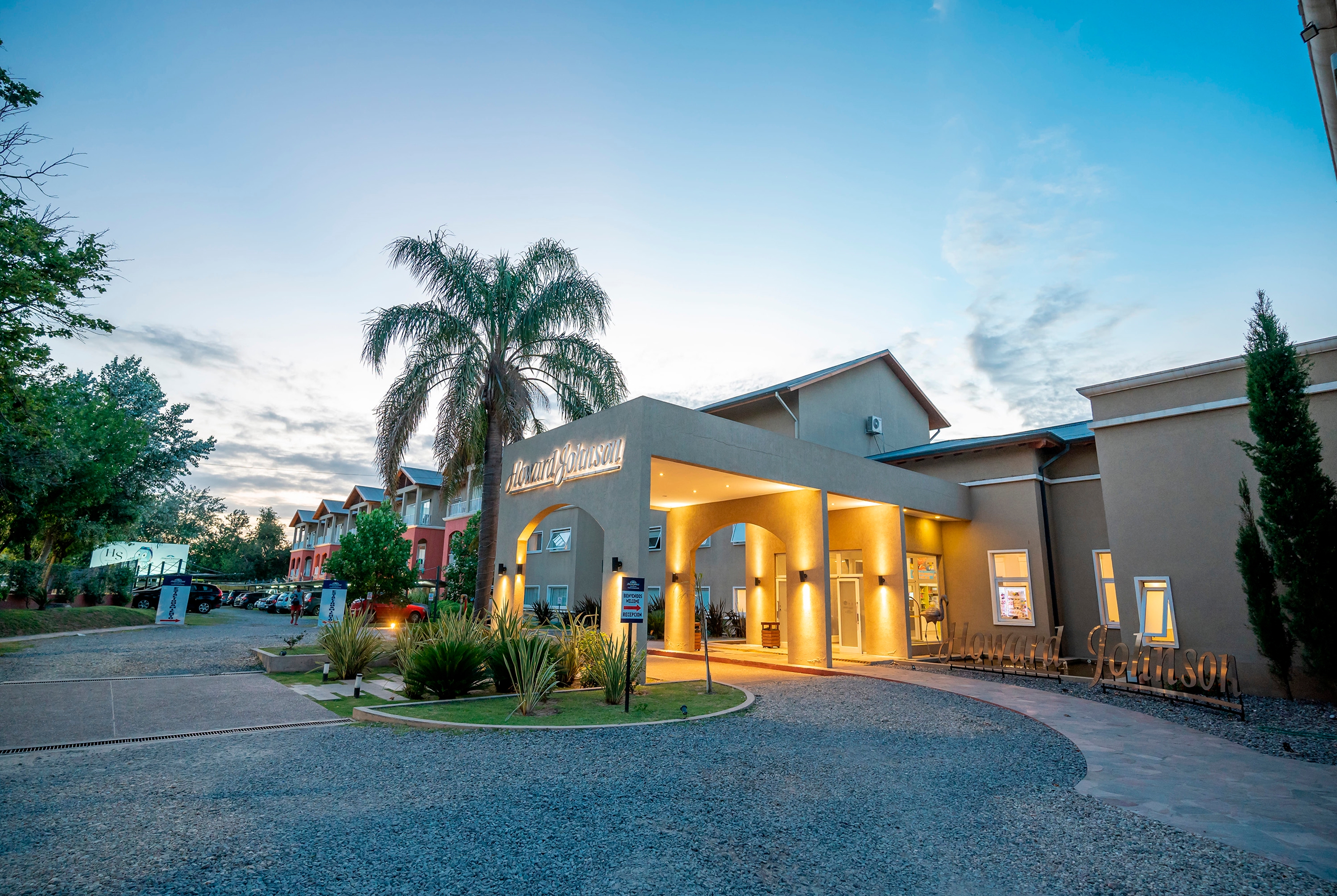 Exterior of Howard Johnson by Wyndham Villa Carlos Paz hotel in Villa Carlos Paz, Other than US/Canada