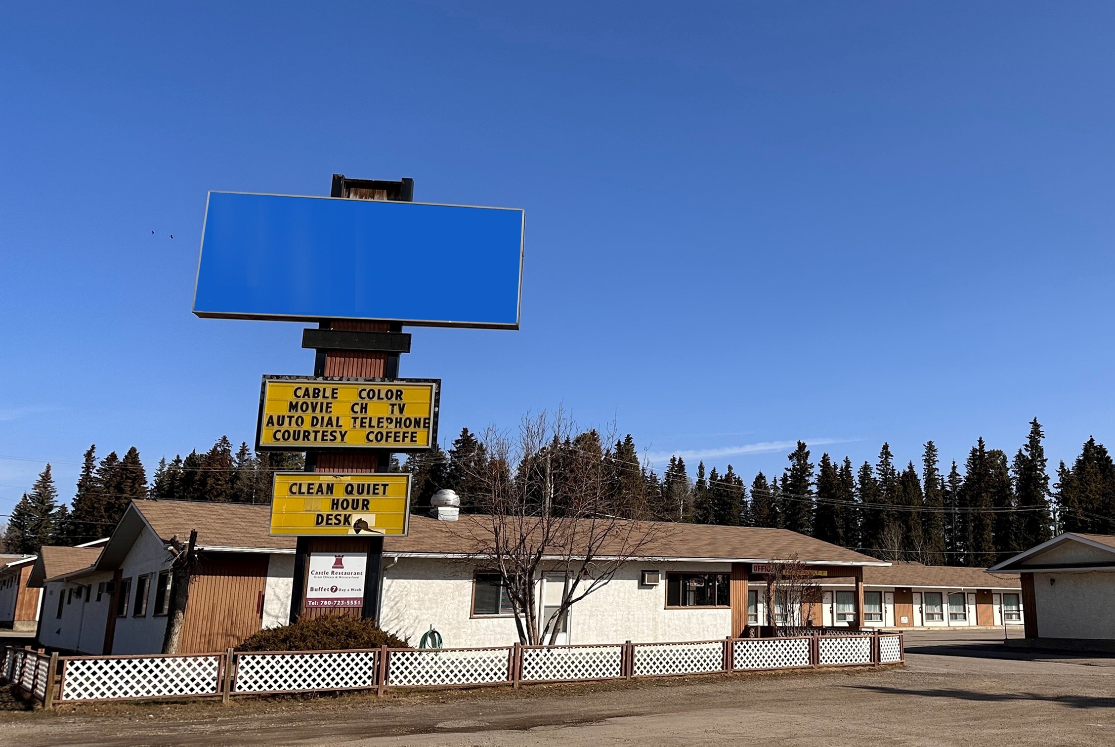 Exterior of Howard Johnson by Wyndham Edson hotel in Edson, Alberta