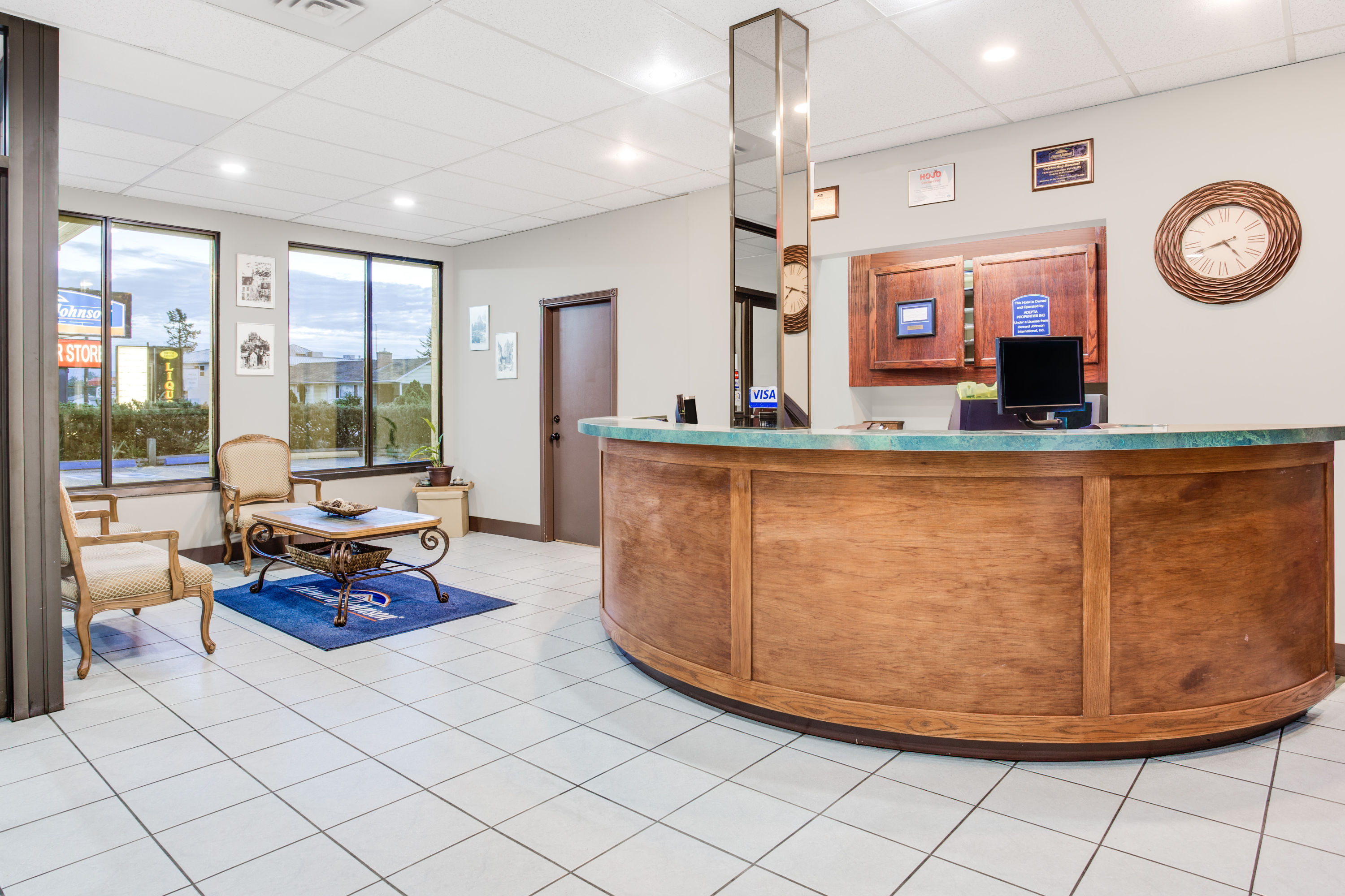 Howard Johnson by Wyndham Enderby Enderby, BC Hotels