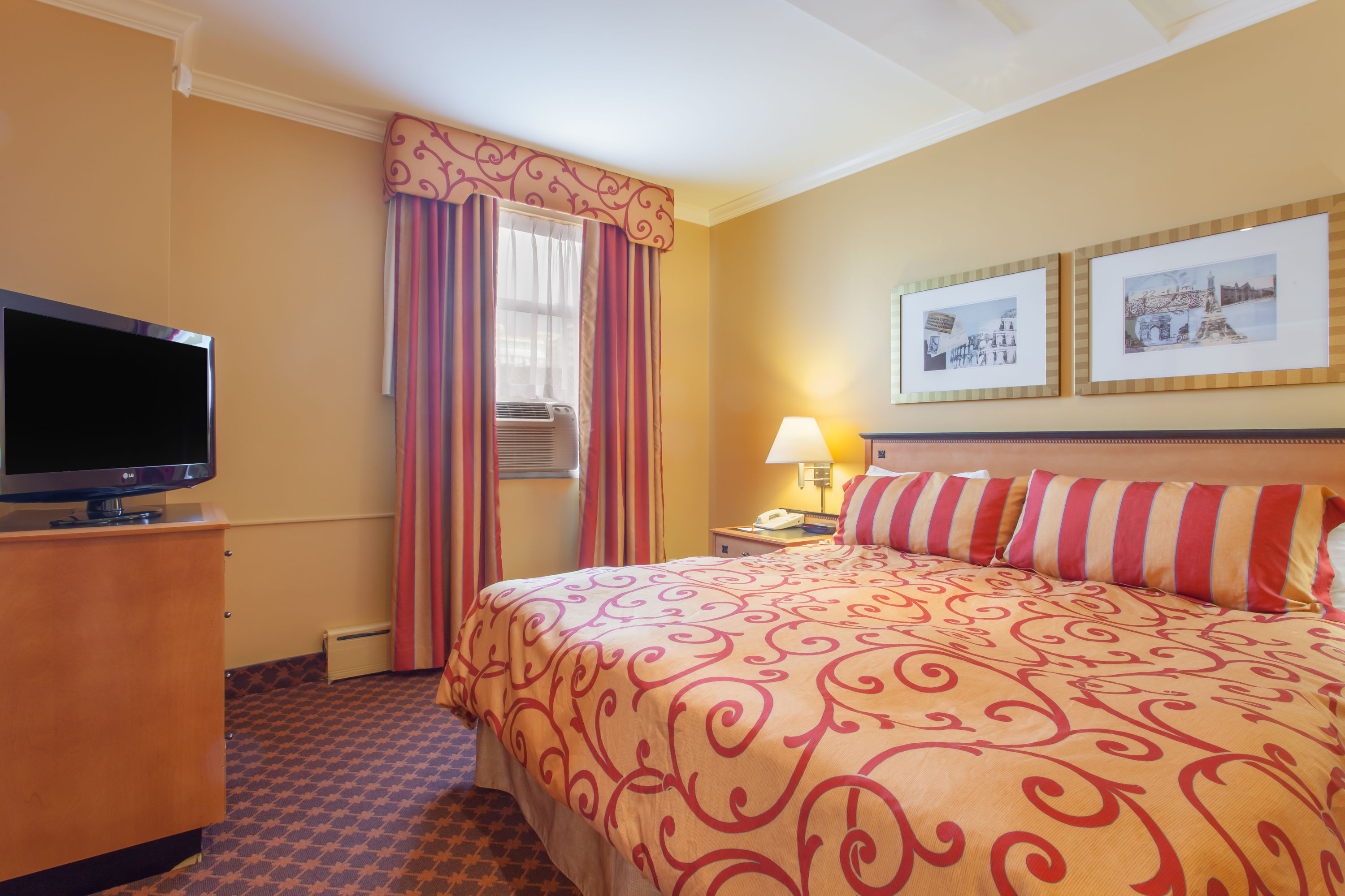 Howard Johnson By Wyndham Vancouver Downtown Vancouver