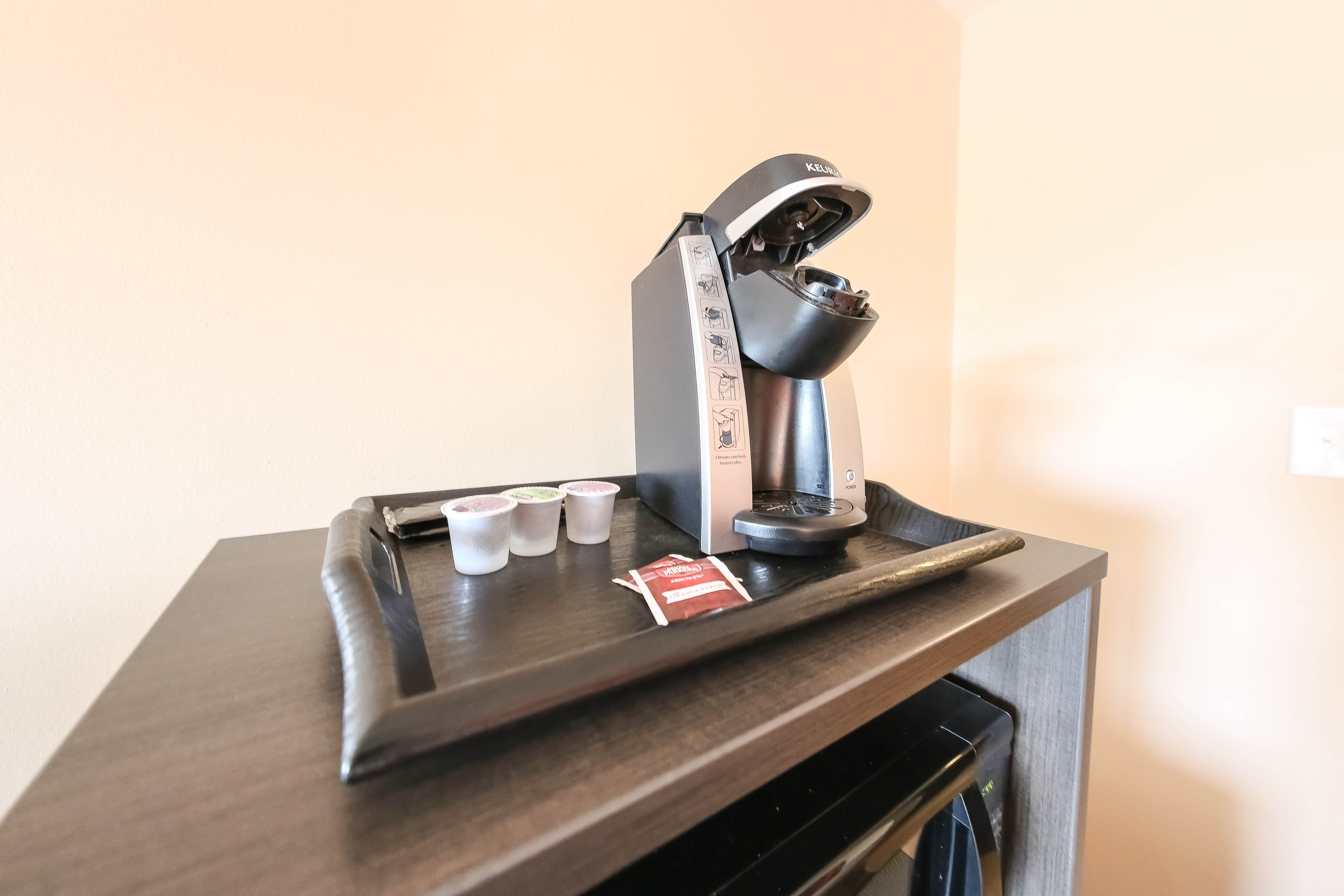 Guest room feature at the Howard Johnson by Wyndham Winnipeg West in Winnipeg, Manitoba