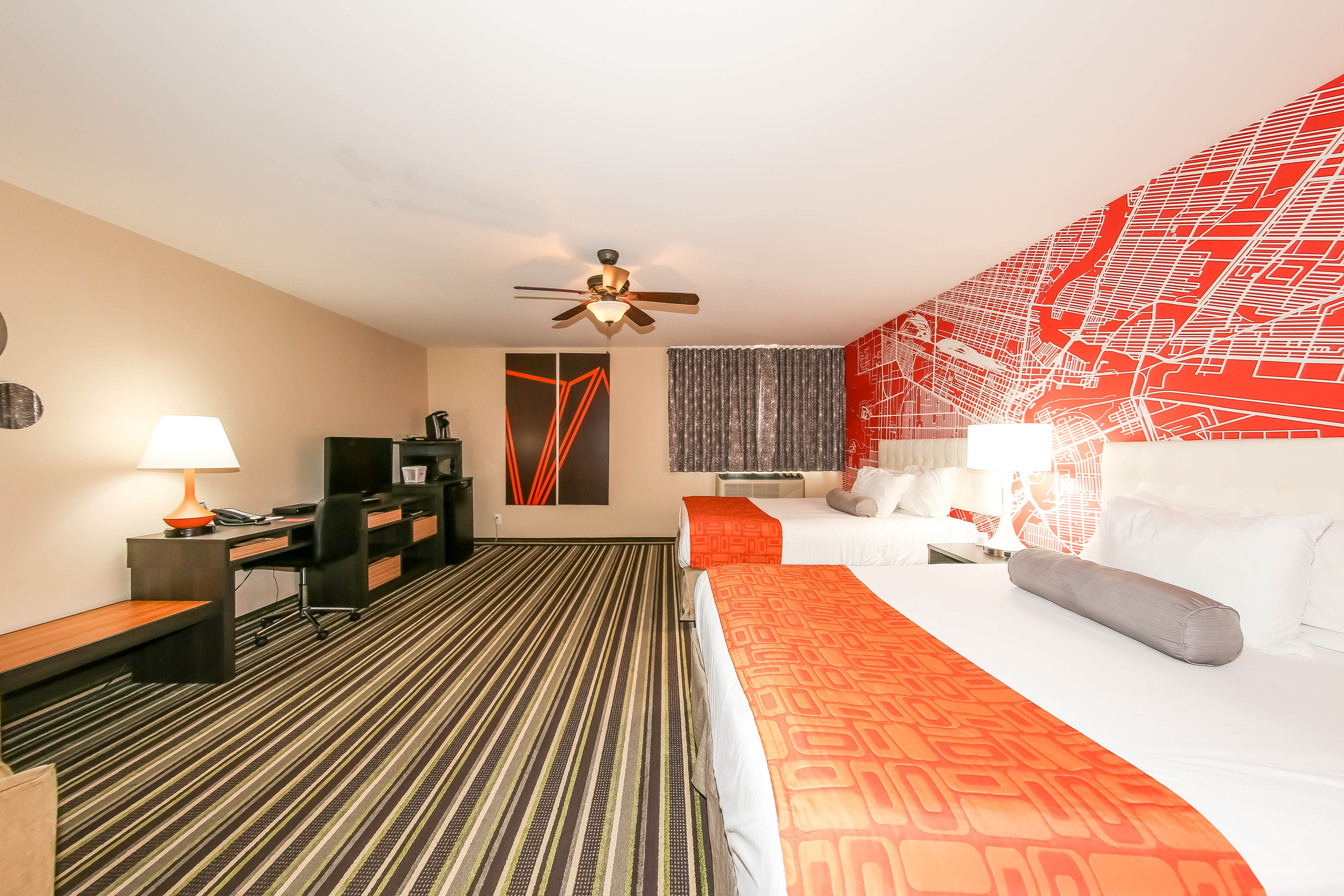 Guest room at the Howard Johnson by Wyndham Winnipeg West in Winnipeg, Manitoba