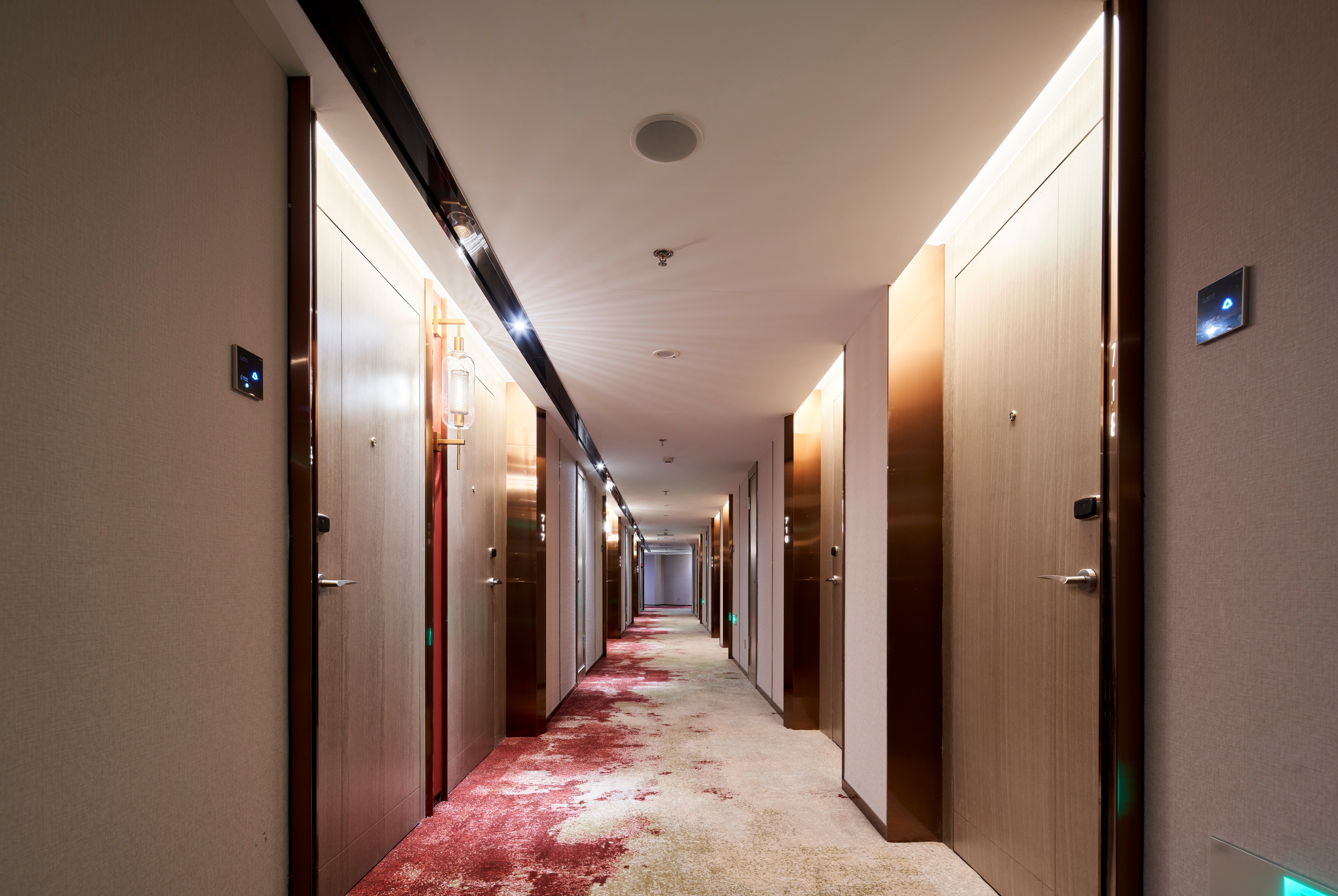 Howard Johnson by Wyndham Paragon Hotel Beijing lobby feature in Beijing, Other than US/Canada