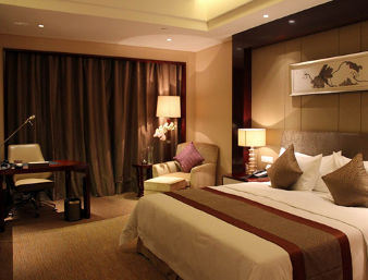 Guest room at the Howard Johnson by Wyndham Nanshan Plaza Bengbu in Bengbu, Other than US/Canada