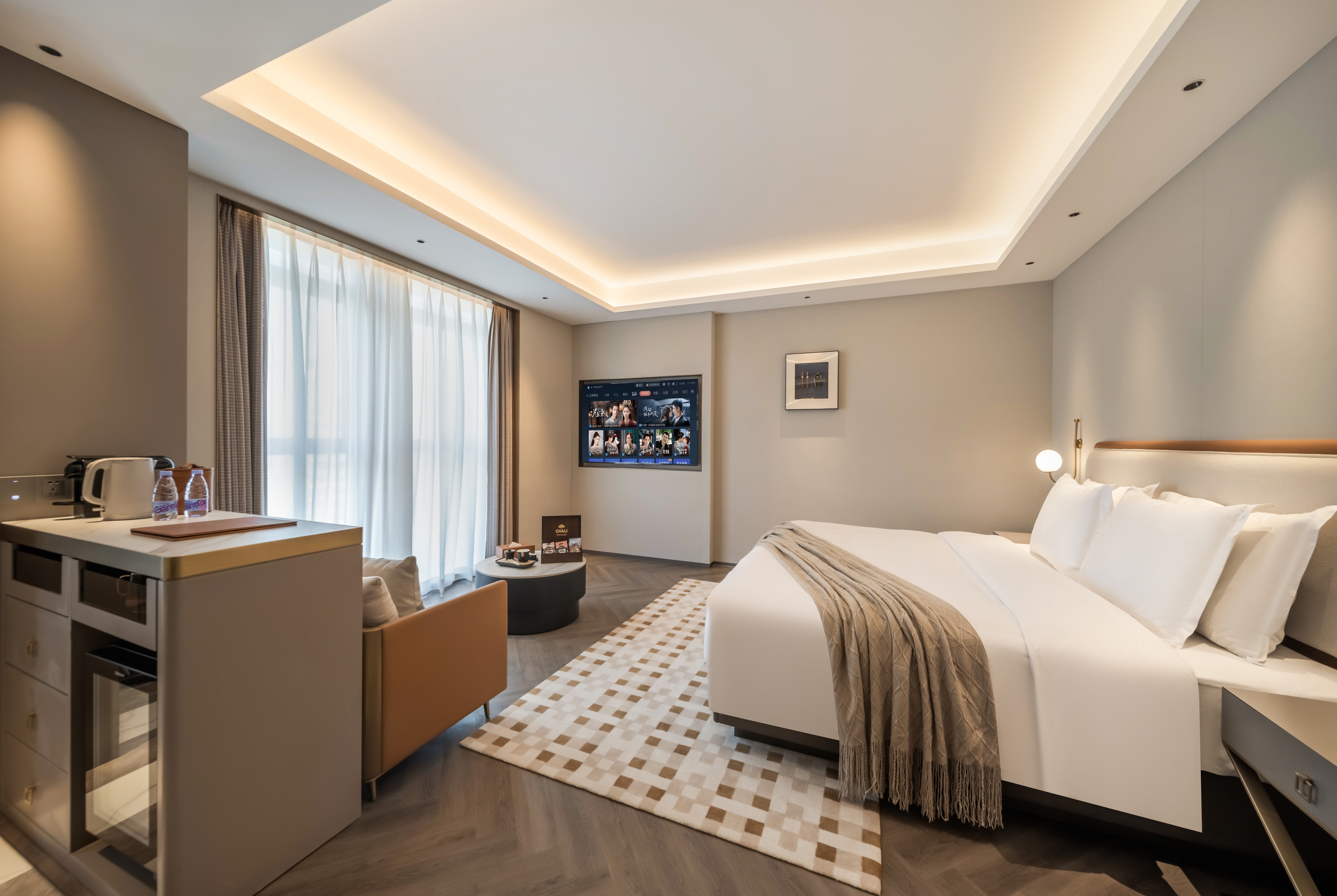 Guest room at the Howard Johnson Life Hotel by Wyndham Chongqing Liangjiang in Chongqing, Other than US/Canada