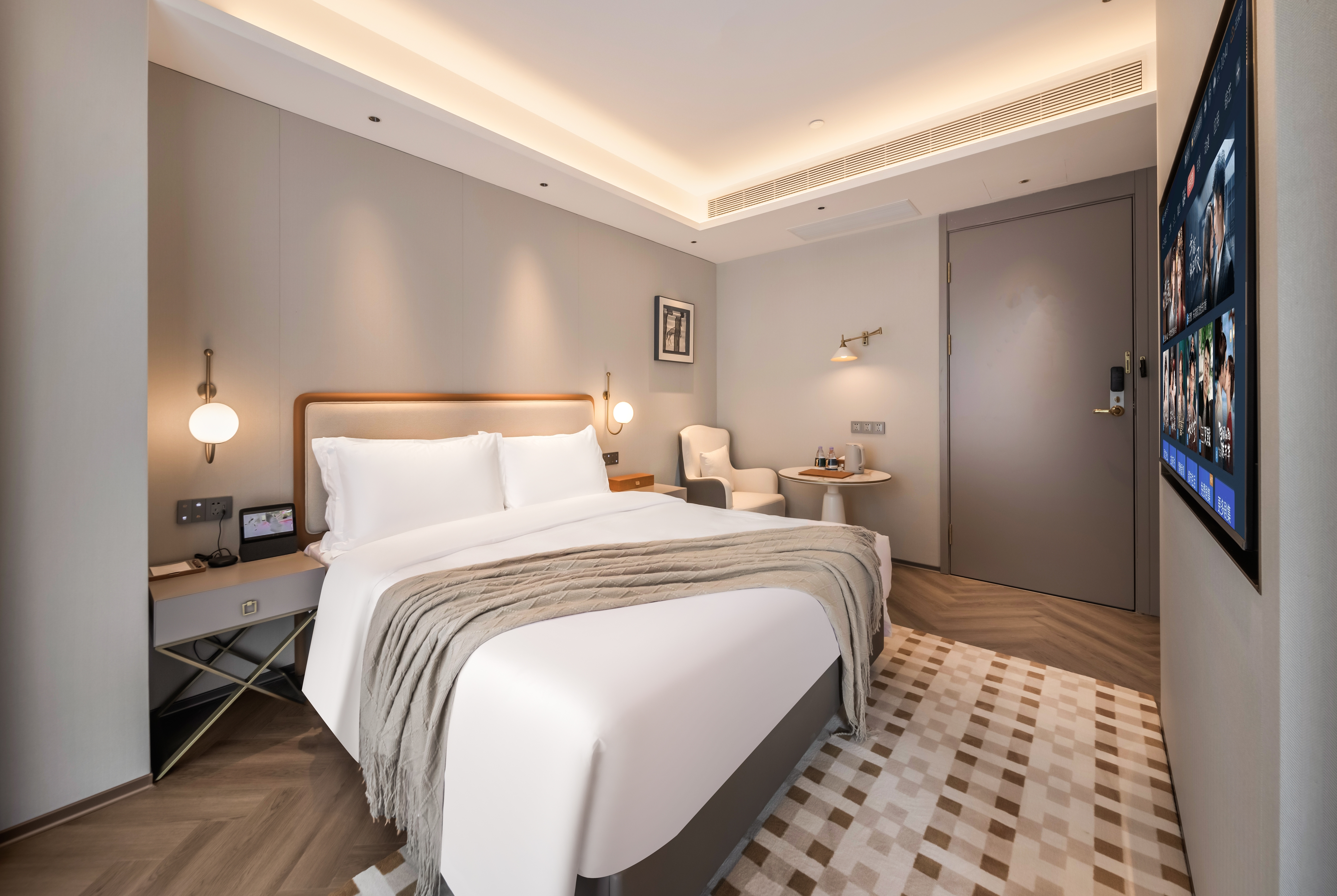 Guest room at the Howard Johnson Life Hotel by Wyndham Chongqing Liangjiang in Chongqing, Other than US/Canada