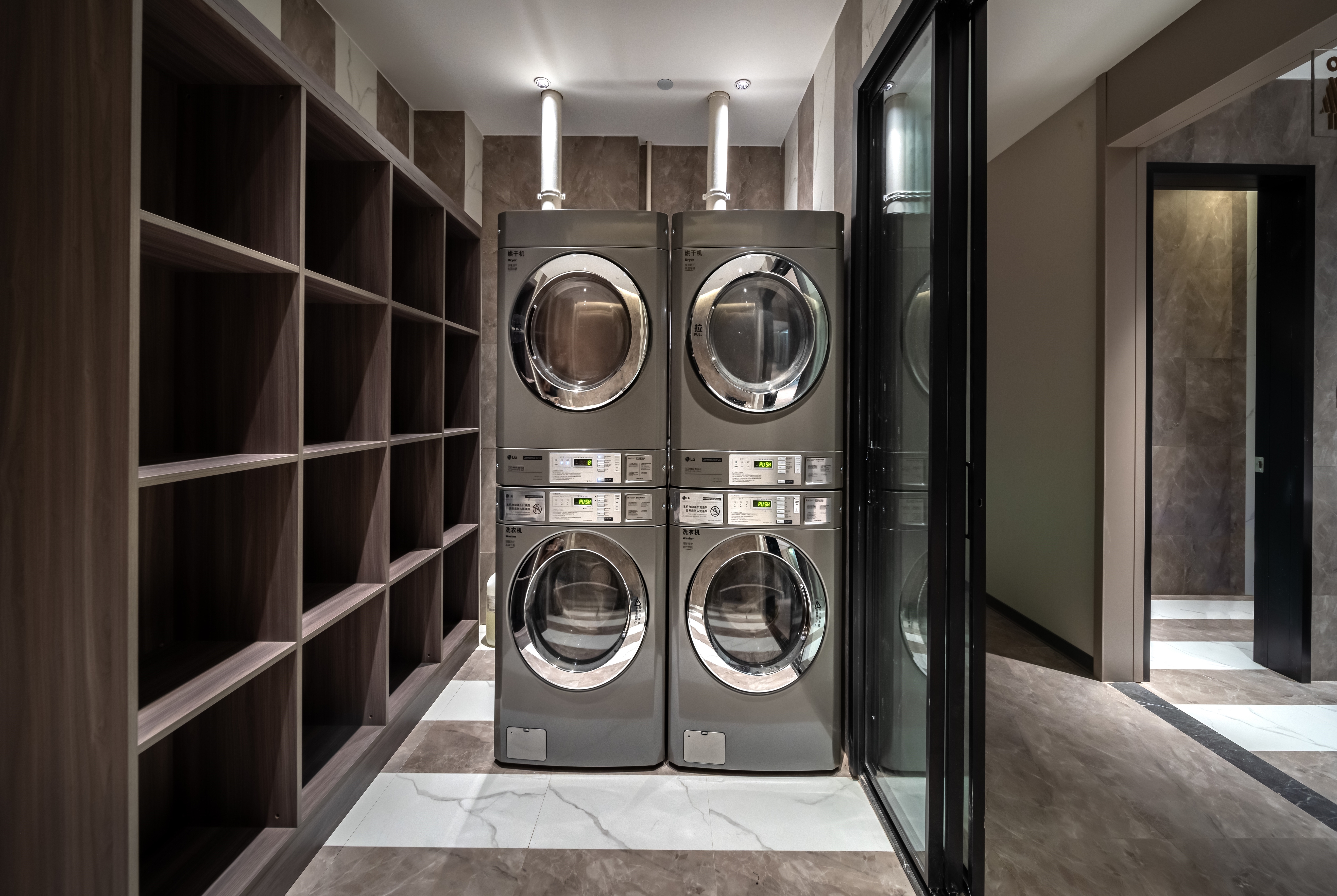Laundry facilities at Howard Johnson Life Hotel by Wyndham Chongqing Liangjiang in Chongqing, Other than US/Canada