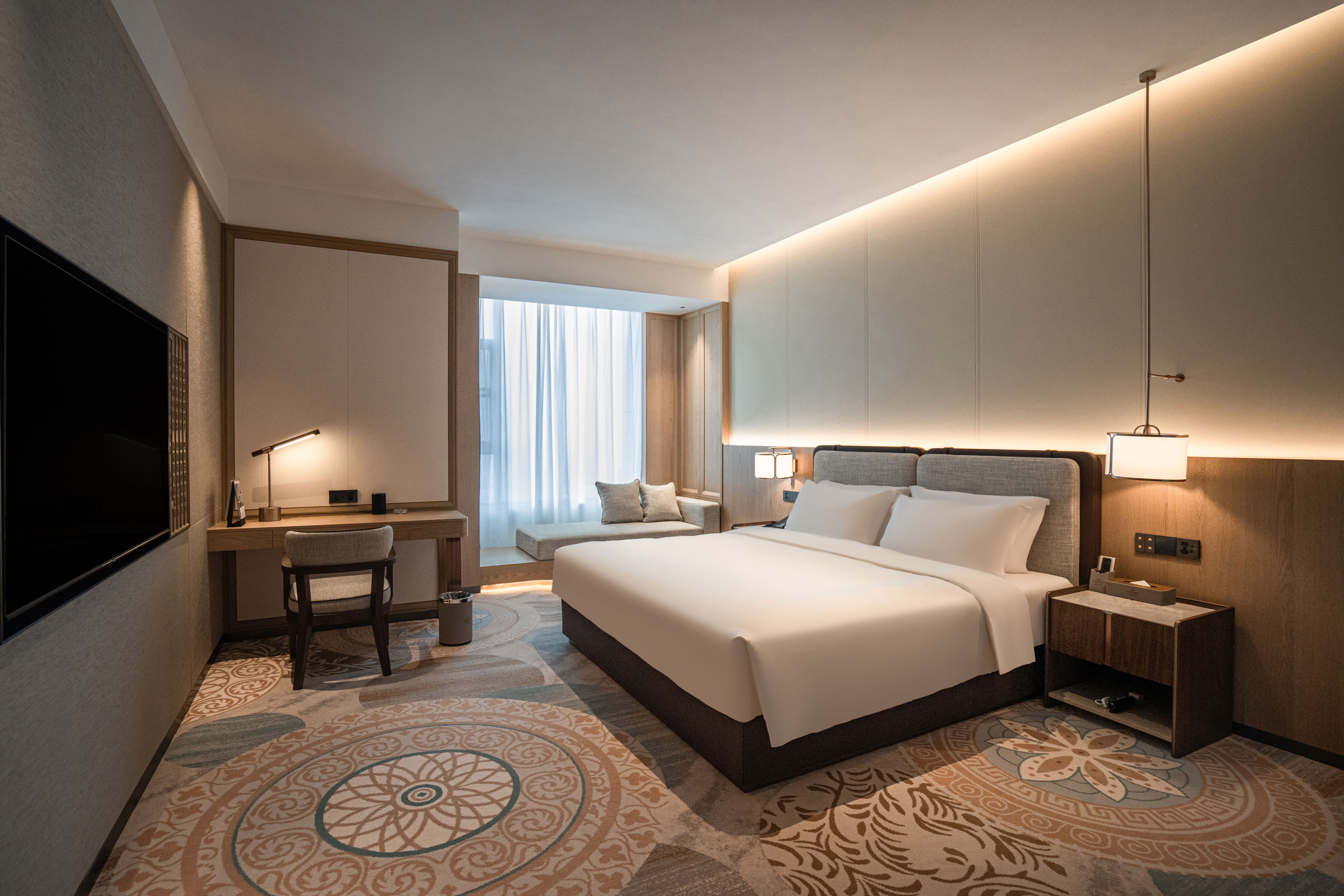 Guest room at the Howard Johnson by Wyndham Jufu Plaza Jinxi in Fuzhou, Other than US/Canada