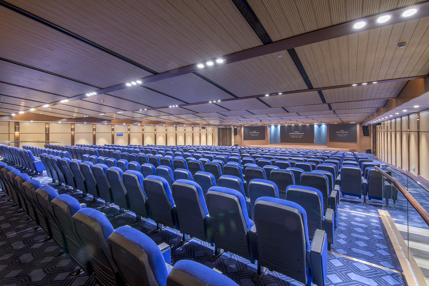 Meeting room at Howard Johnson Qunsheng Plaza Guizhou in Guiyang, Other than US/Canada