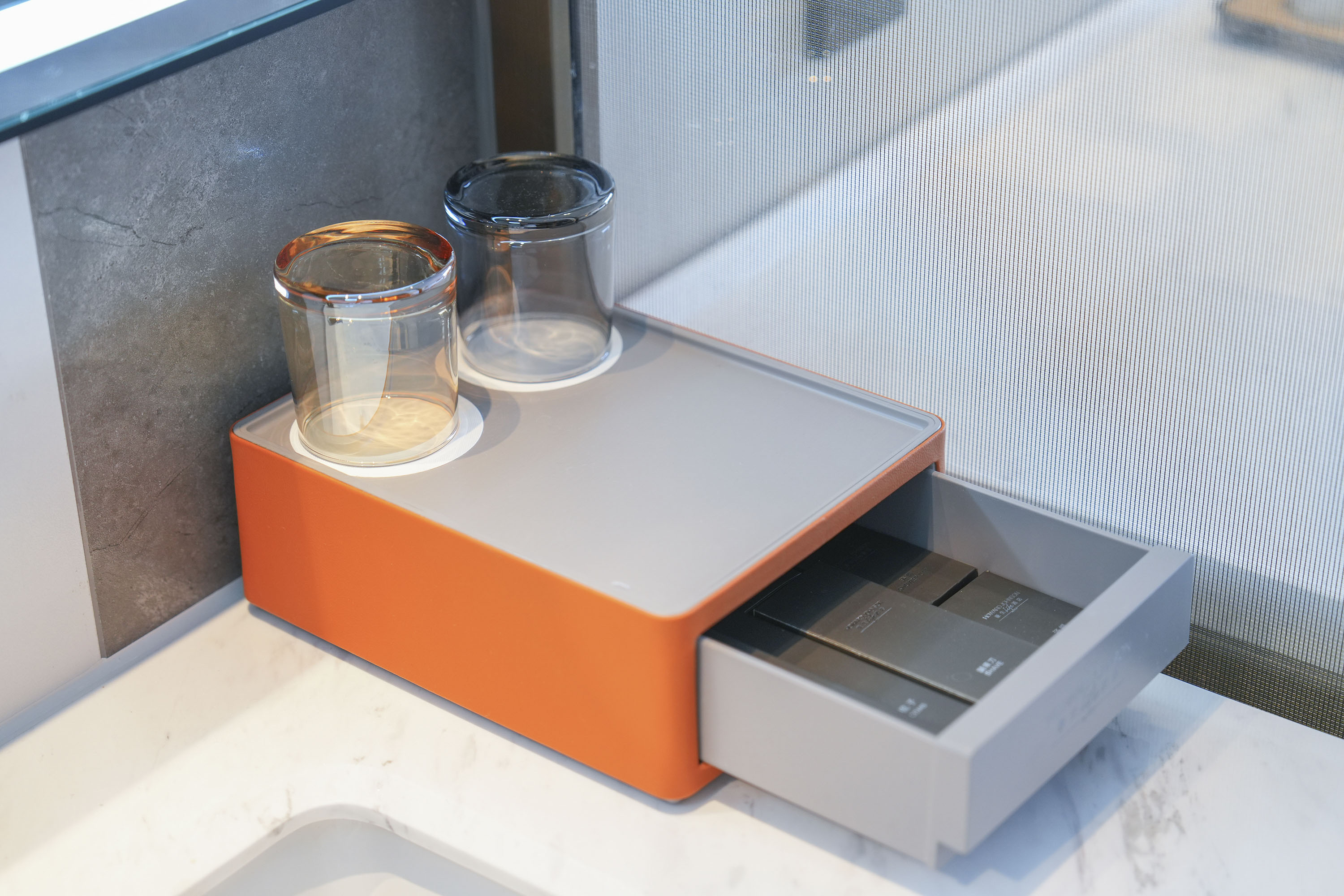 Guest room bath at the Howard Johnson by Wyndham Life Kunming Guandu Hotel in Kunming, Other than US/Canada