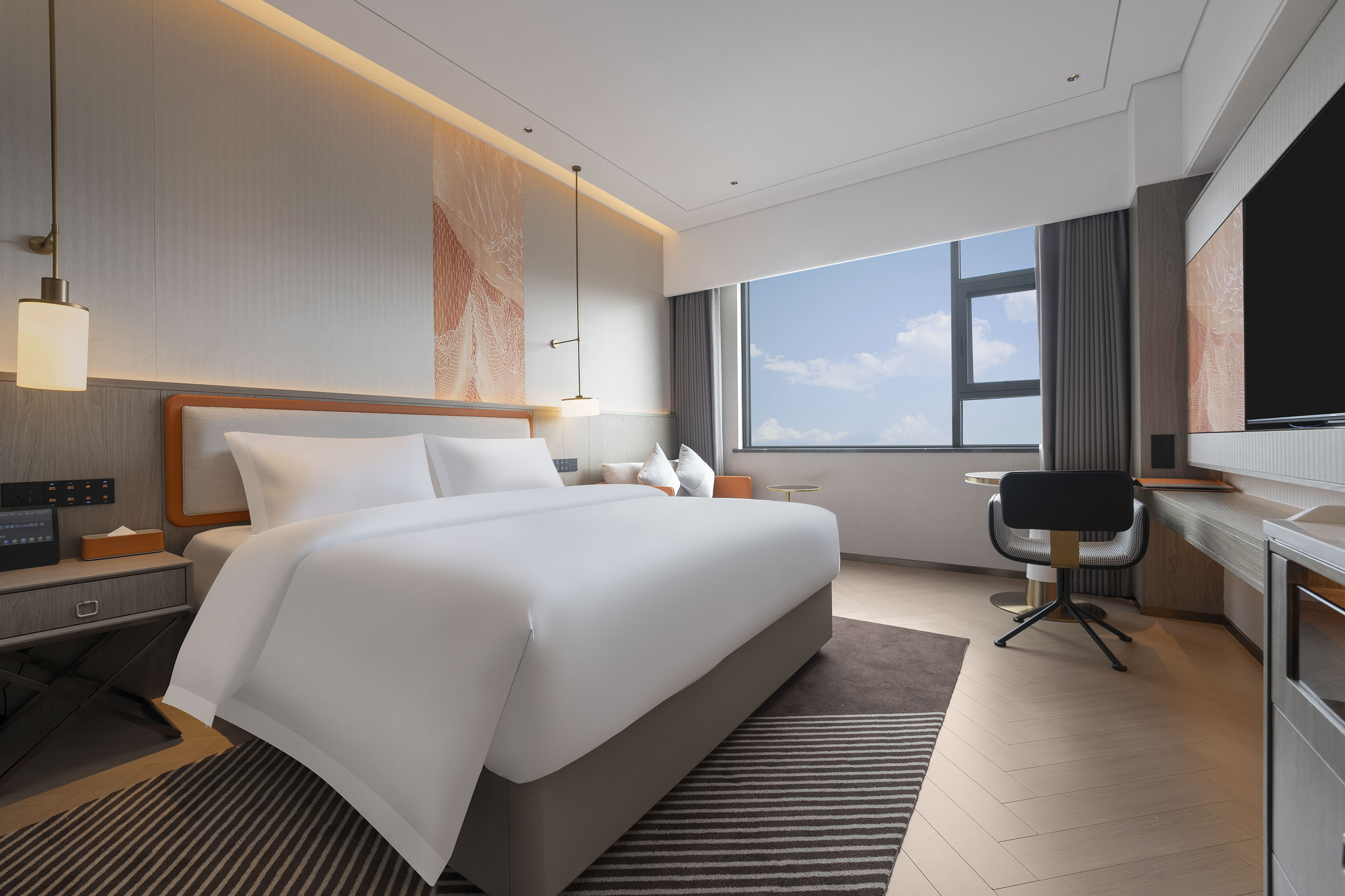 Guest room at the Howard Johnson by Wyndham Life Kunming Guandu Hotel in Kunming, Other than US/Canada